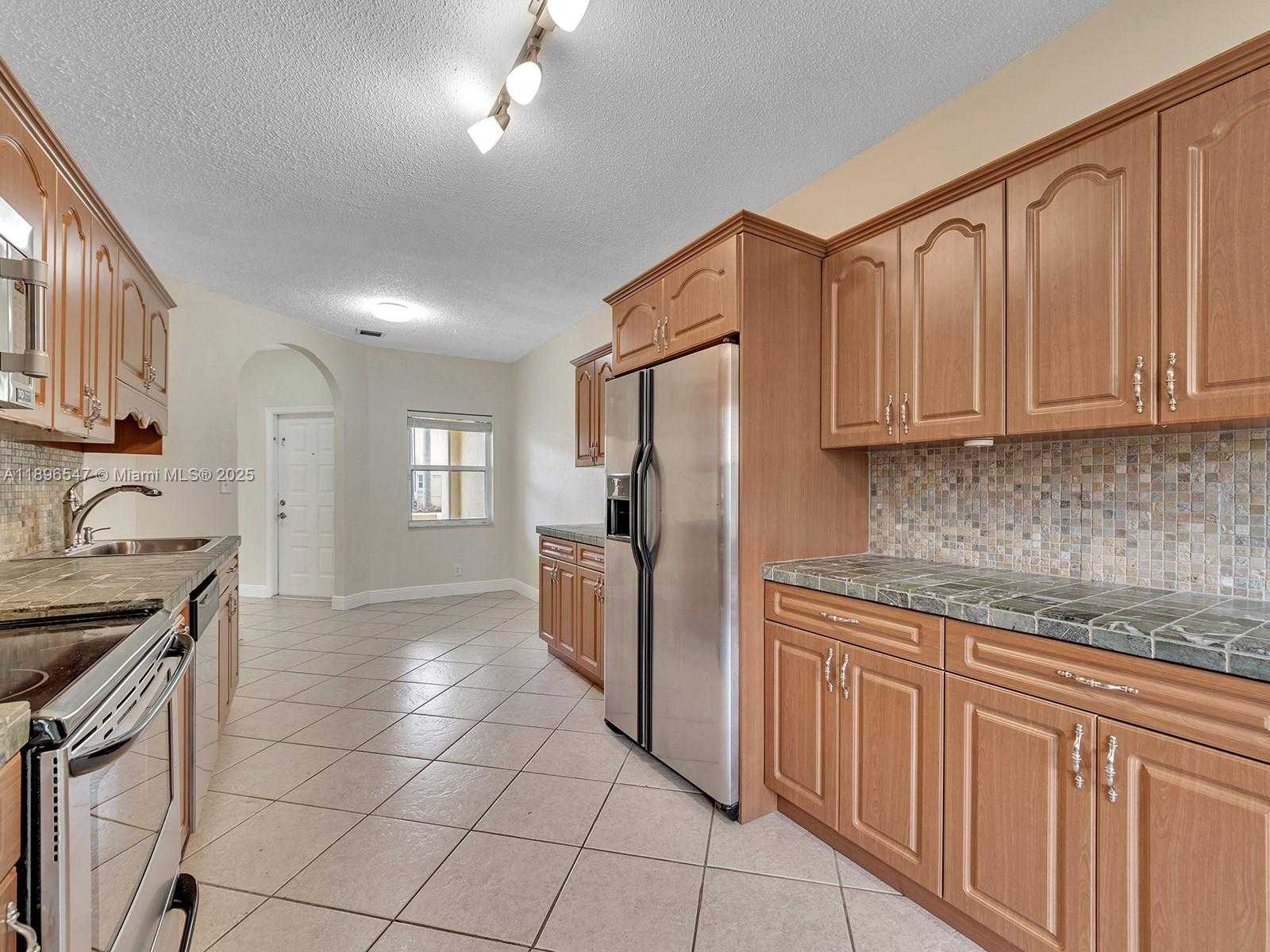 Small Image of 16879 SOUTH WEST 1ST MNR, Pembroke Pines Number 8