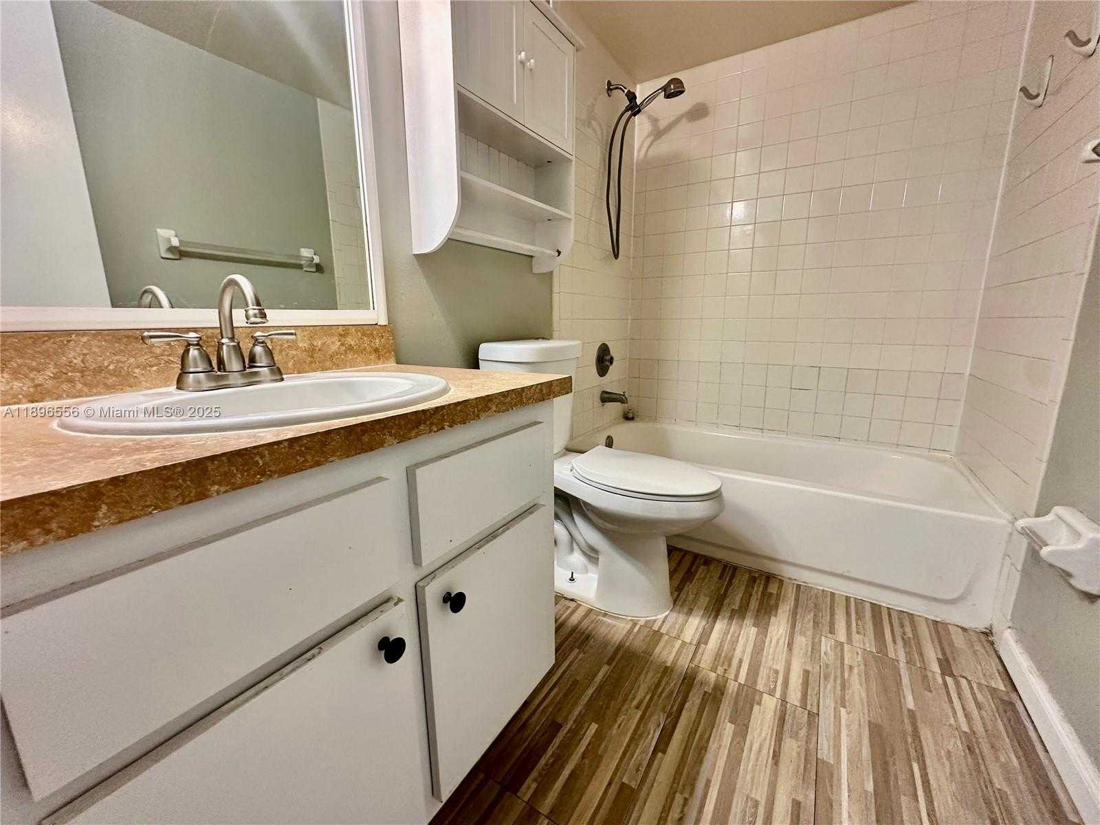 Small Image of 2570 WEST 67TH PL #21-2, Hialeah Number 16