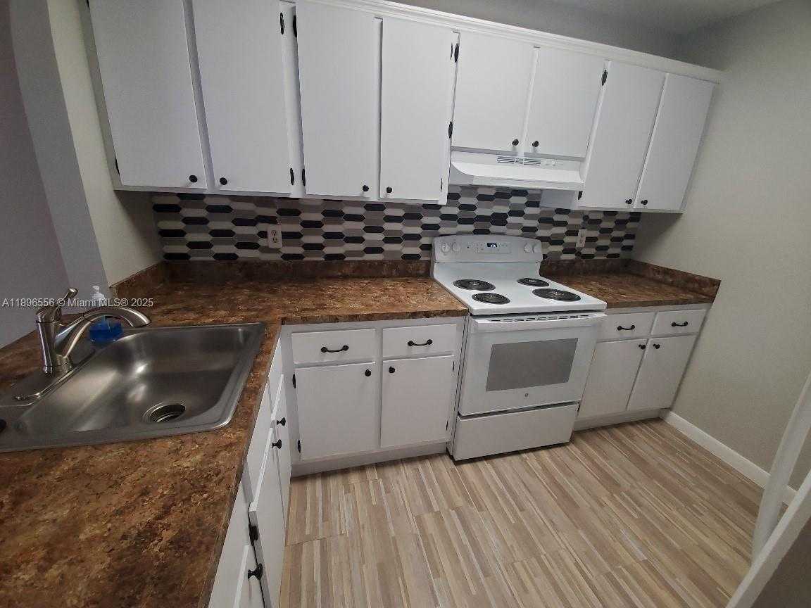 Small Image of 2570 WEST 67TH PL #21-2, Hialeah Number 2