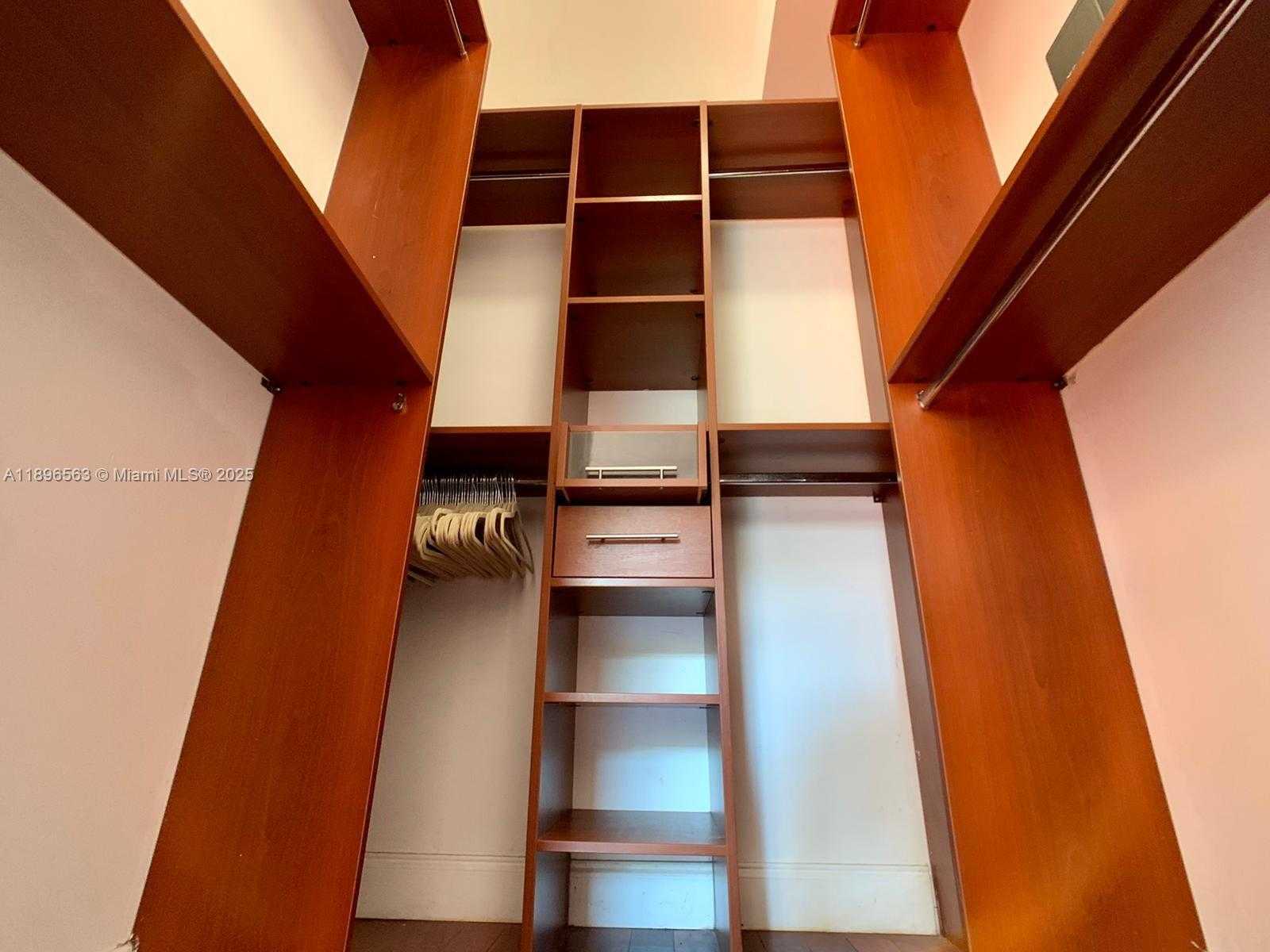 Small Image of 1500 PENNSYLVANIA AVE #4A, Miami Beach Number 10