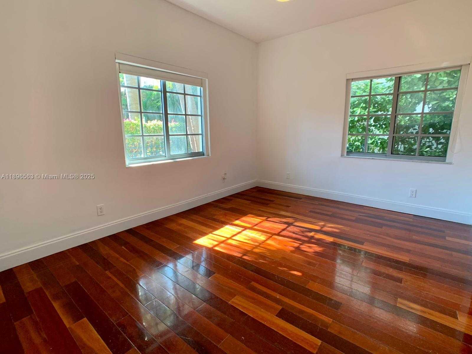 Small Image of 1500 PENNSYLVANIA AVE #4A, Miami Beach Number 6