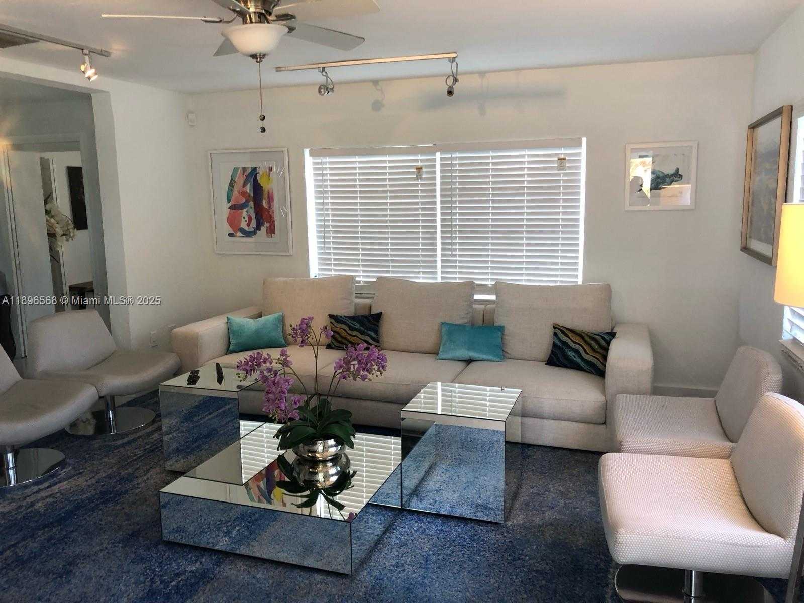 Imagen de Pequeño Objeto