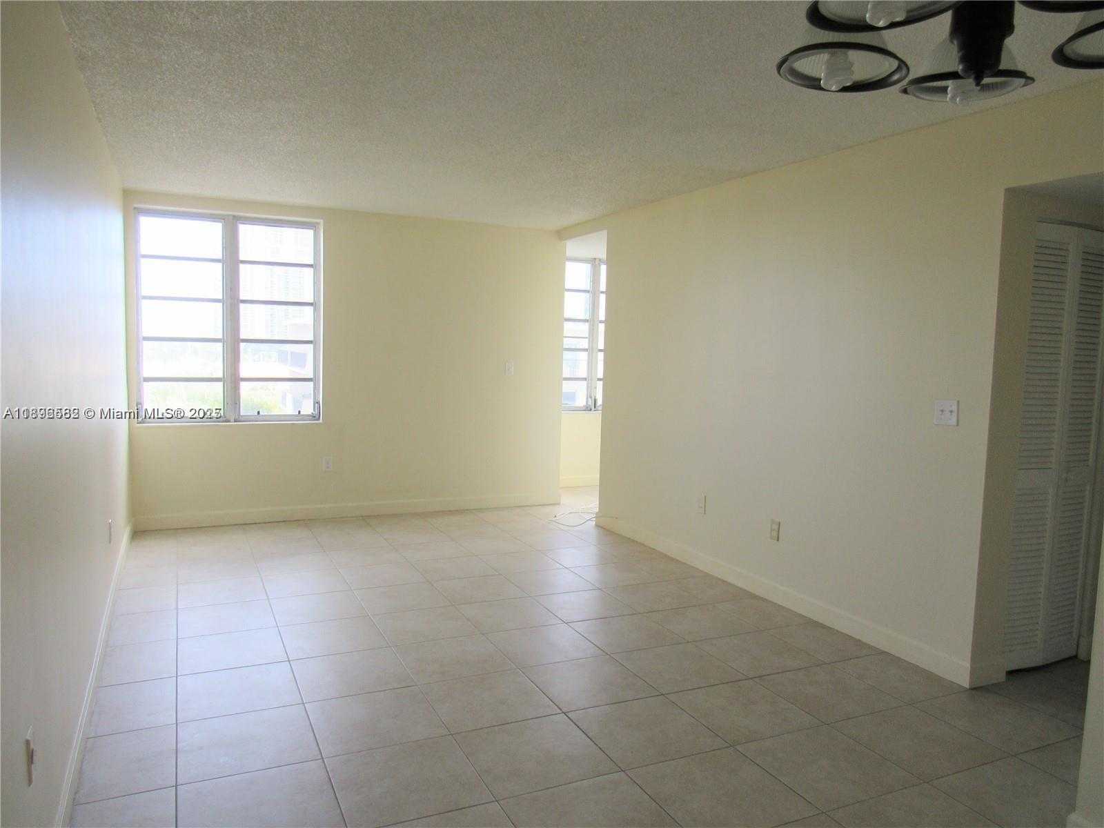 Small Image of 250 180TH DR #504, Sunny Isles Beach Number 12