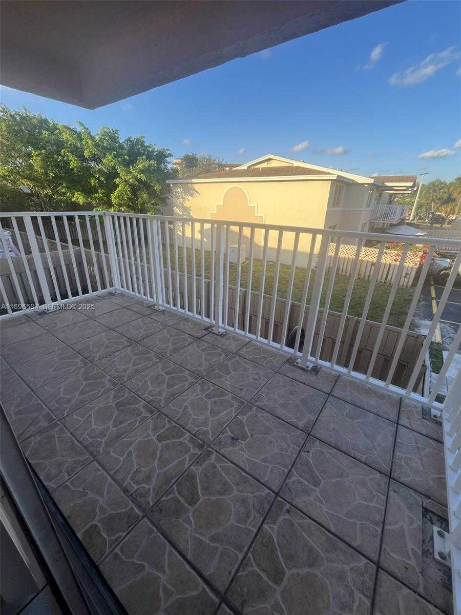 Small Image of 4220 NORTH WEST 79TH AVE #2A, Doral Number 10