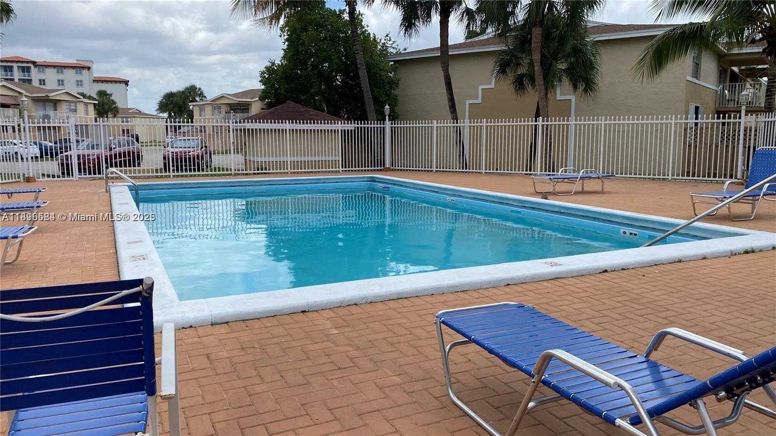 Small Image of 4220 NORTH WEST 79TH AVE #2A, Doral Number 6