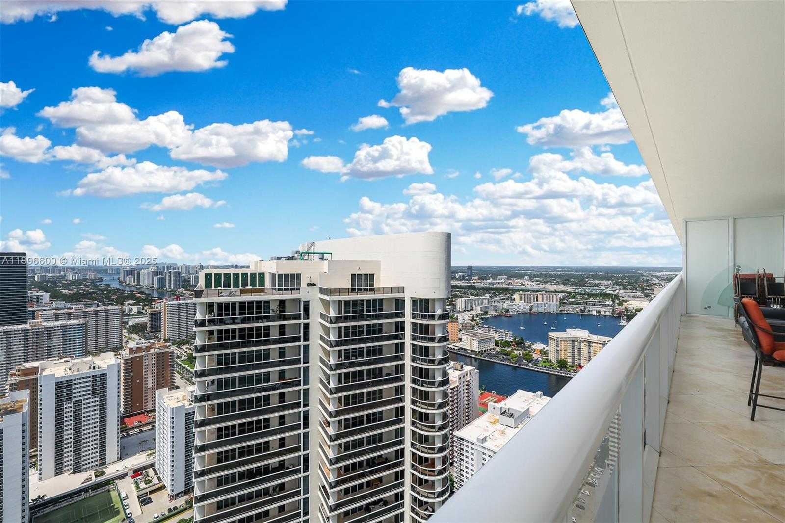 Small Image of 1830 SOUTH OCEAN DR #4604, Hallandale Beach Number 21