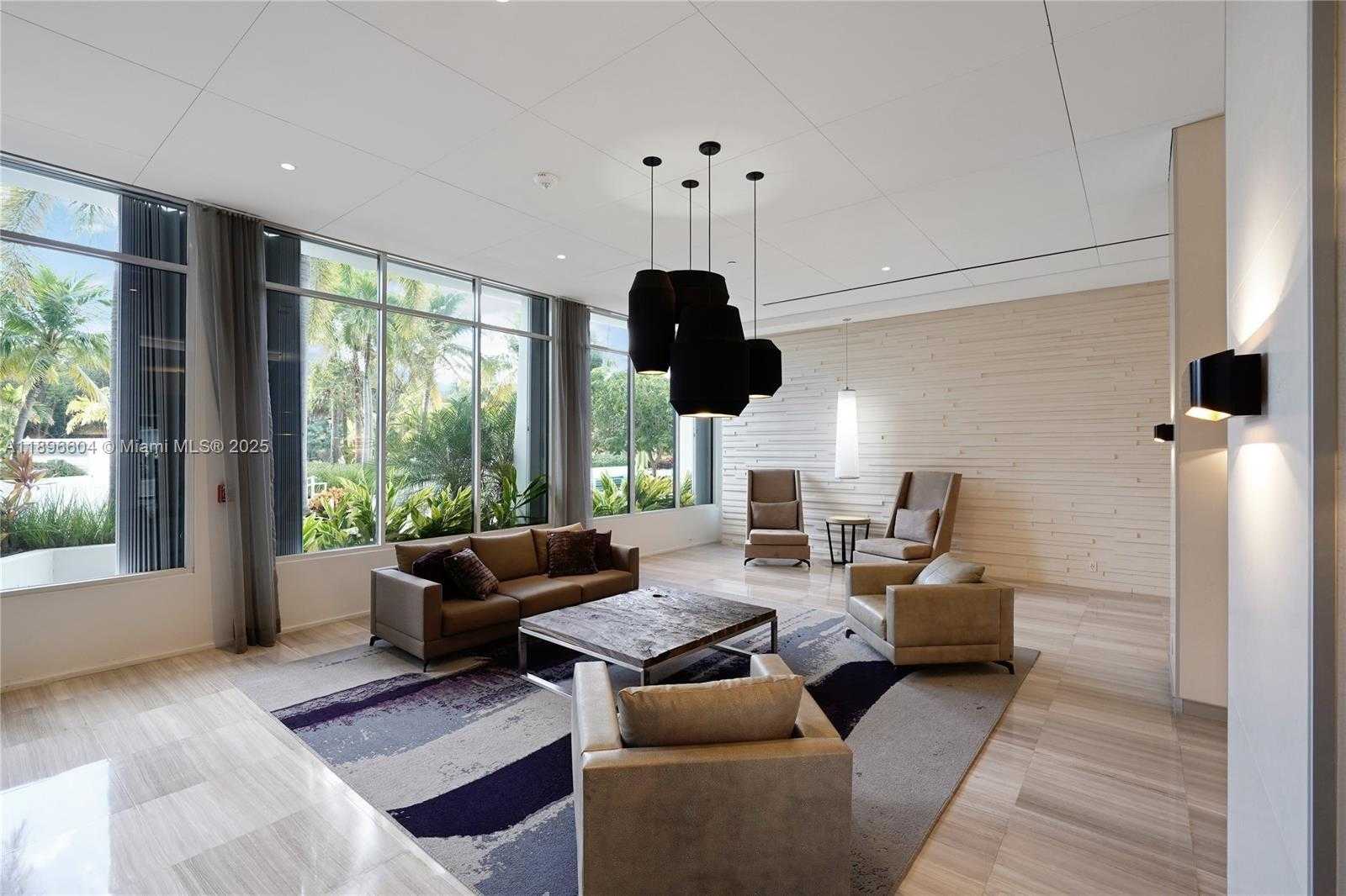 Small Image of 100 BAYVIEW DR #230, Sunny Isles Beach Number 13