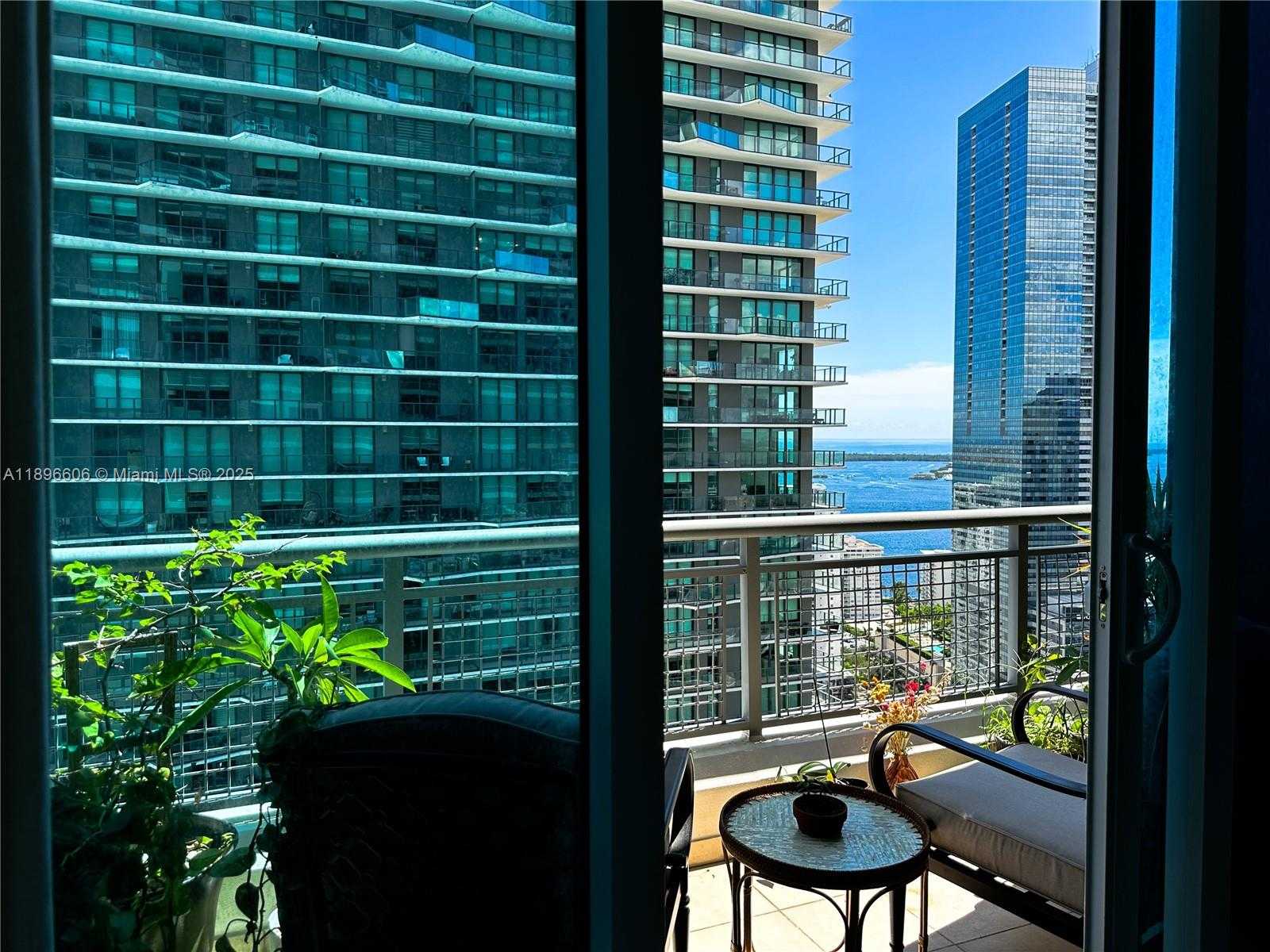 Small Image of 60 SOUTH WEST 13TH ST #3418, Miami Number 3