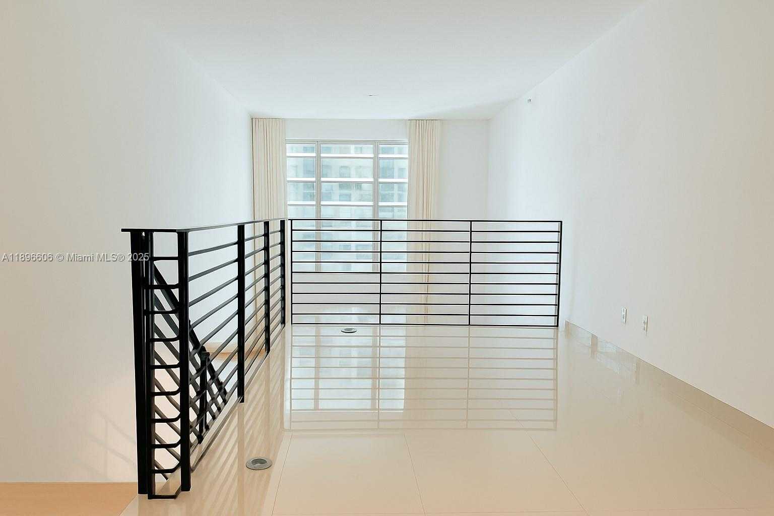 Small Image of 60 SOUTH WEST 13TH ST #3418, Miami Number 8
