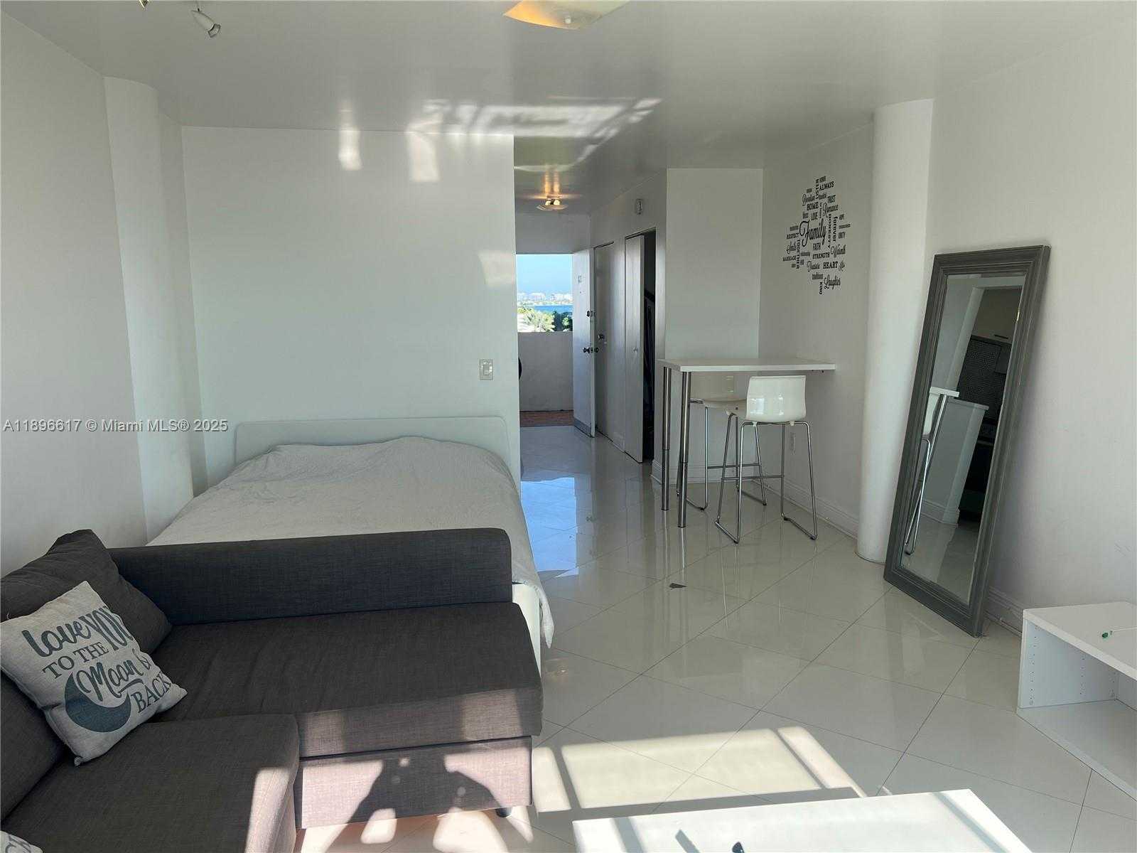 Small Image of 7904 WEST DR #611, North Bay Village Number 4