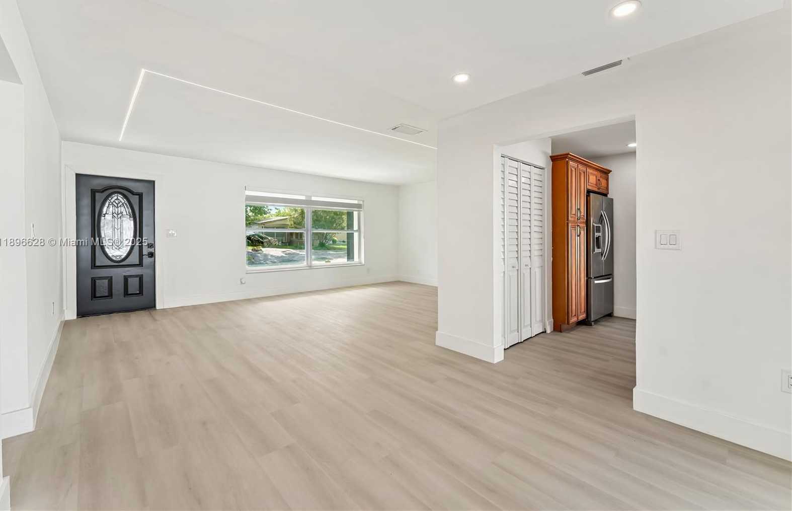 Small Image of 2600 NORTH WEST 68TH WAY, Sunrise Number 5