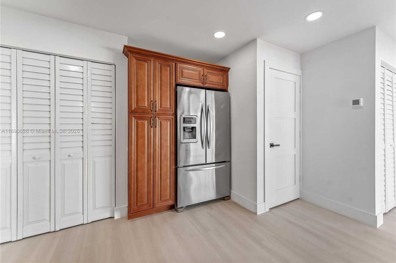 Small Image of 2600 NORTH WEST 68TH WAY, Sunrise Number 9