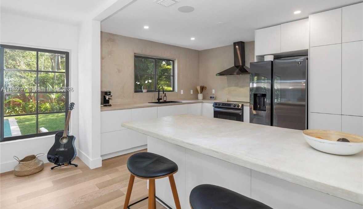 Small Image of 114 NORTH EAST 103RD ST, Miami Shores Number 12