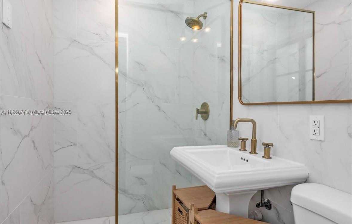 Small Image of 114 NORTH EAST 103RD ST, Miami Shores Number 22