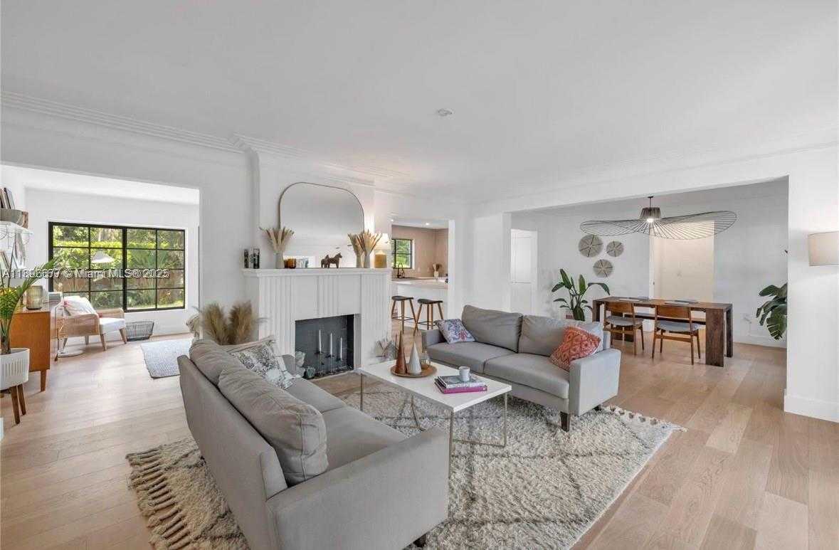 Small Image of 114 NORTH EAST 103RD ST, Miami Shores Number 3