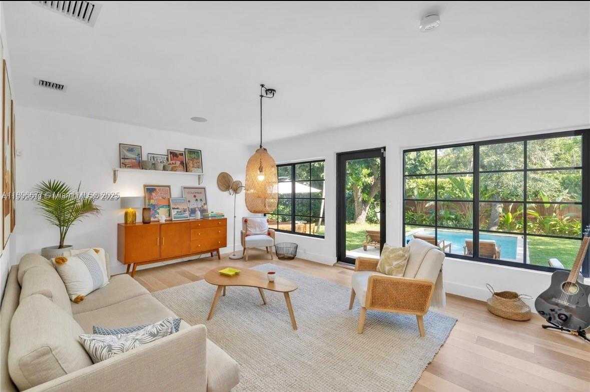 Small Image of 114 NORTH EAST 103RD ST, Miami Shores Number 5