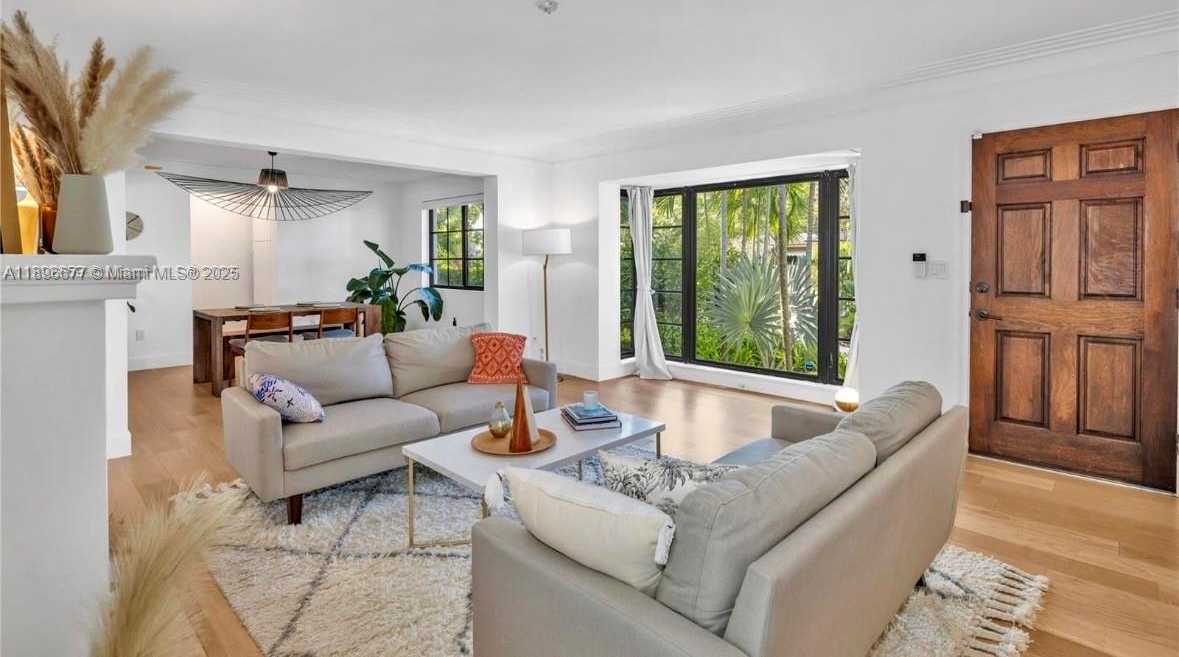 Small Image of 114 NORTH EAST 103RD ST, Miami Shores Number 6