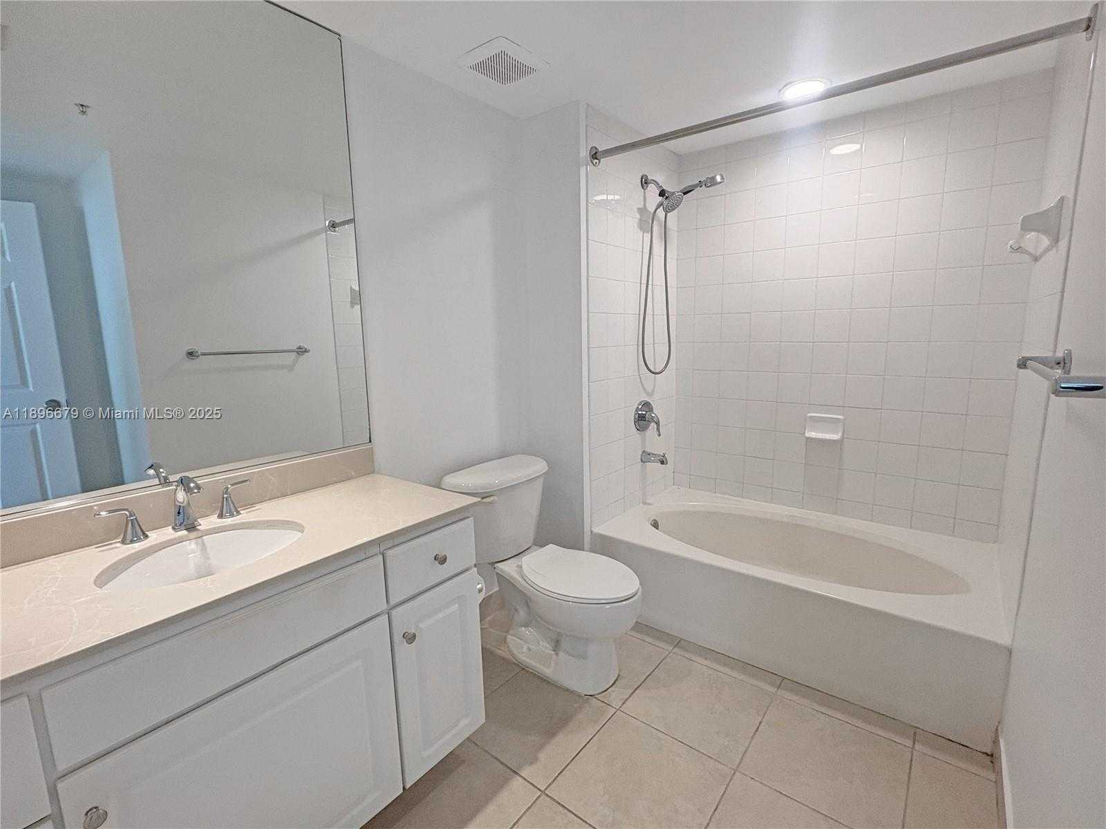 Small Image of 2000 NORTH BAYSHORE DR #1406, Miami Number 10