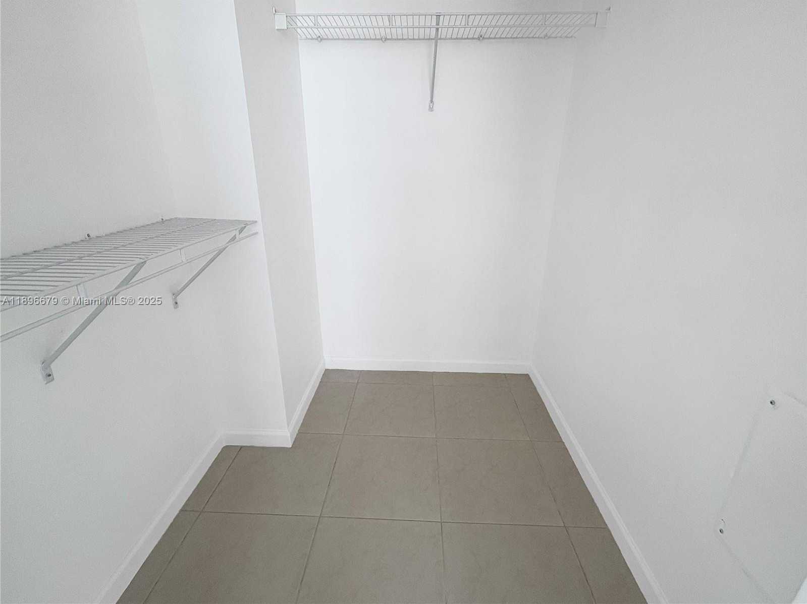 Small Image of 2000 NORTH BAYSHORE DR #1406, Miami Number 13