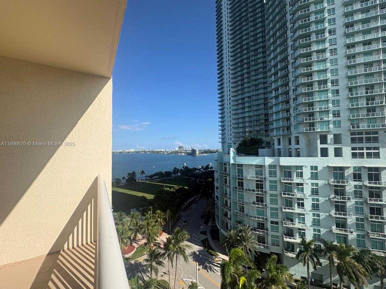 Small Image of 2000 NORTH BAYSHORE DR #1406, Miami Number 15