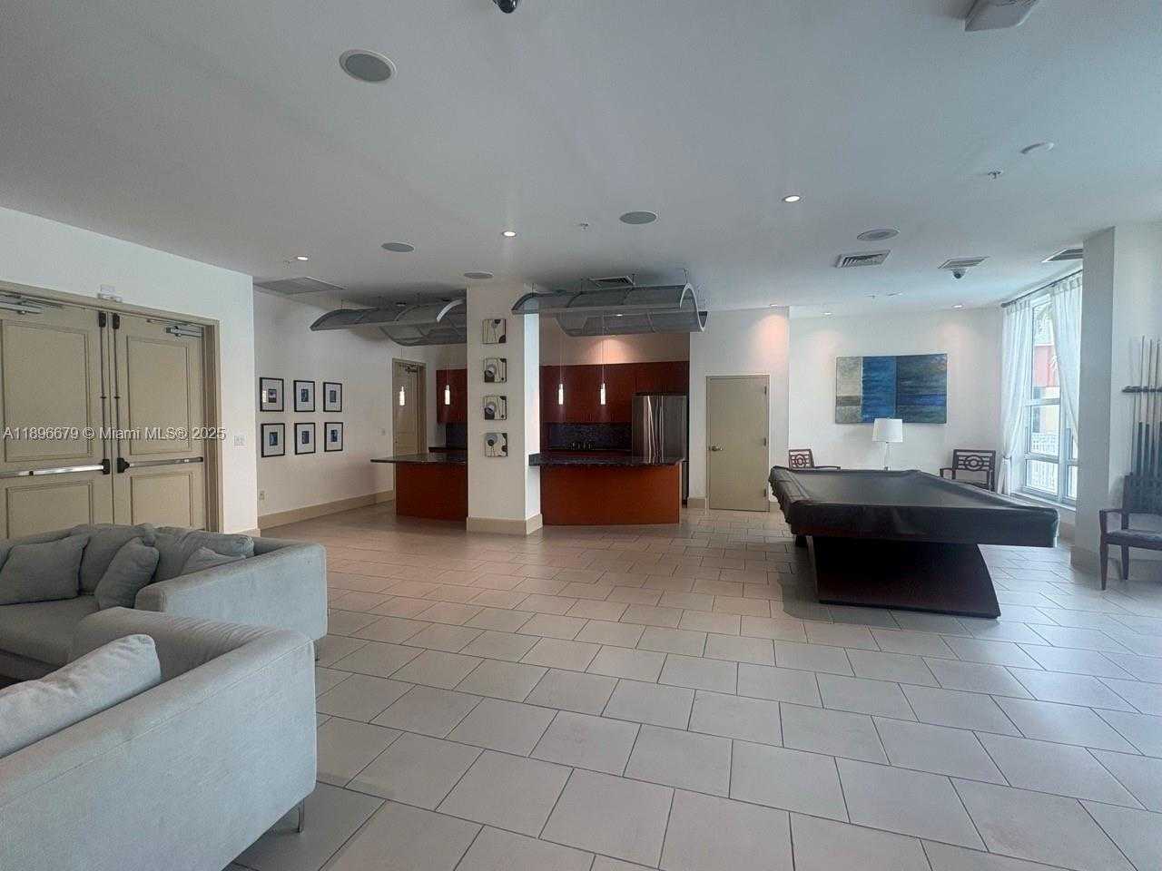 Small Image of 2000 NORTH BAYSHORE DR #1406, Miami Number 17