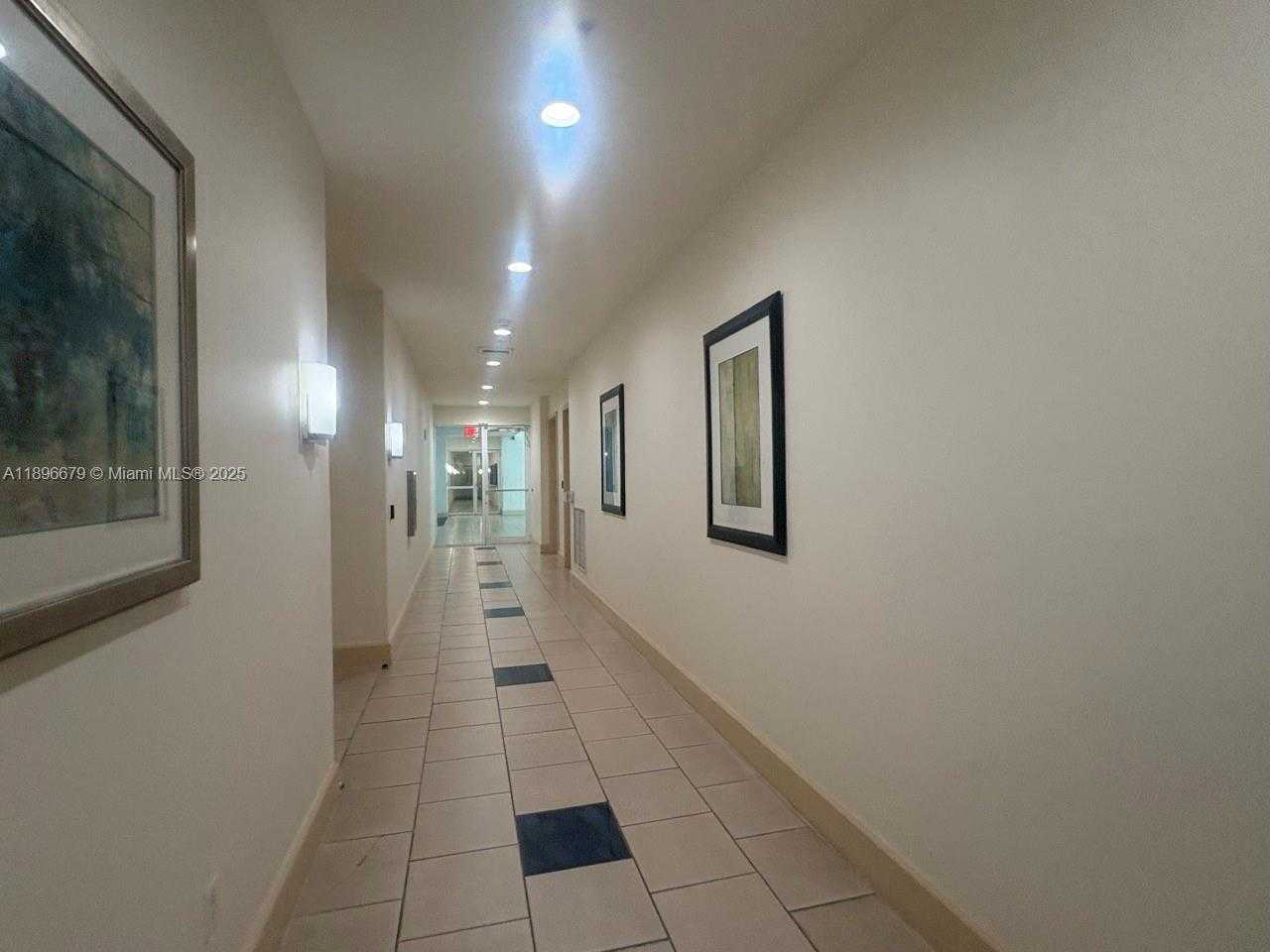 Small Image of 2000 NORTH BAYSHORE DR #1406, Miami Number 20