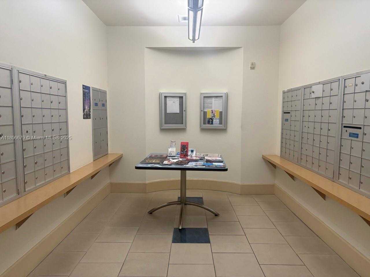 Small Image of 2000 NORTH BAYSHORE DR #1406, Miami Number 21
