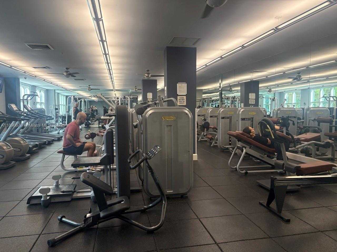 Small Image of 2000 NORTH BAYSHORE DR #1406, Miami Number 23