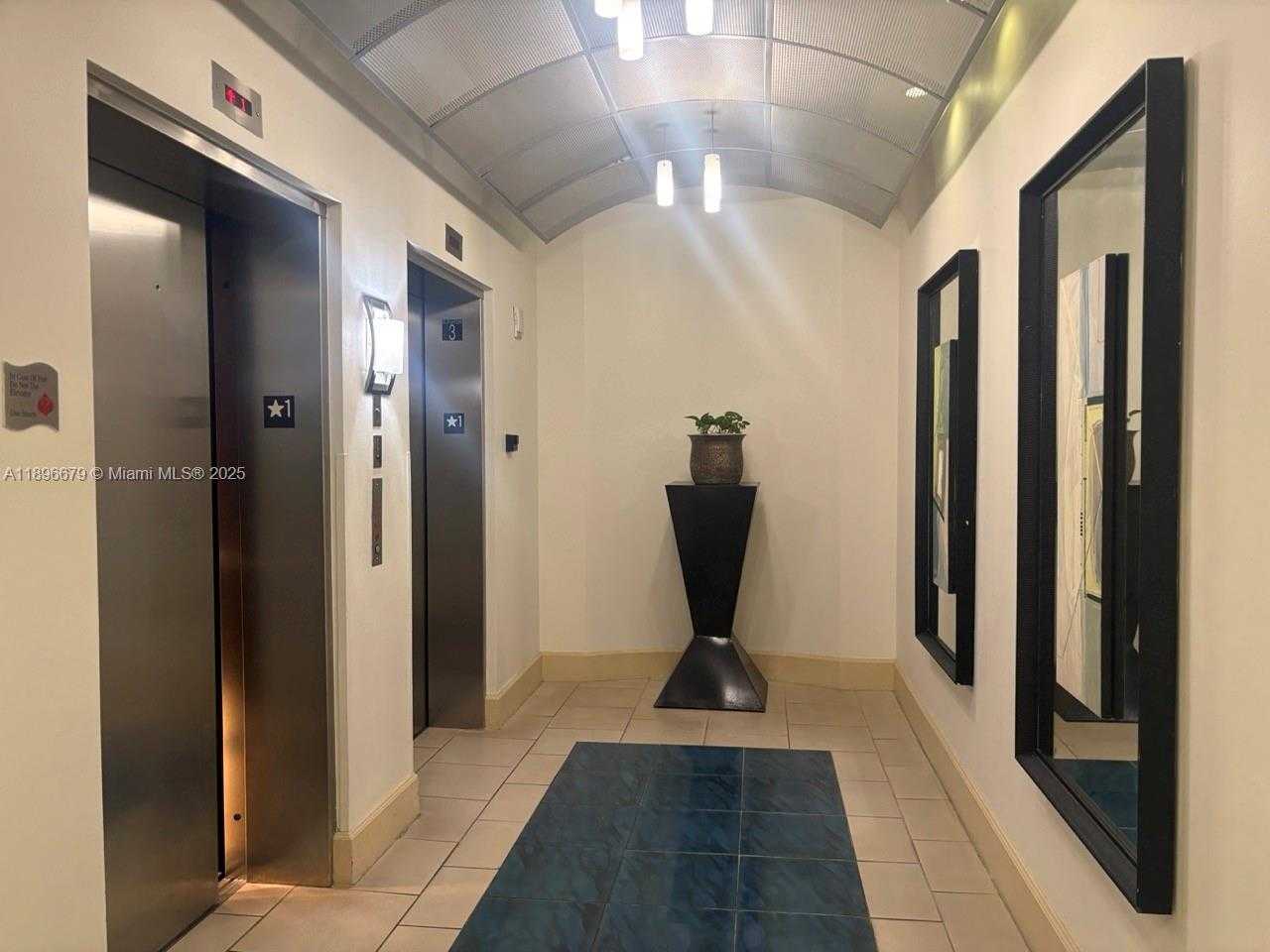 Small Image of 2000 NORTH BAYSHORE DR #1406, Miami Number 25