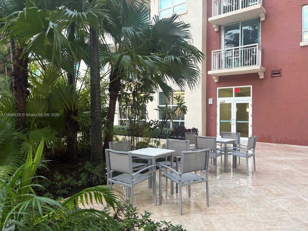Small Image of 2000 NORTH BAYSHORE DR #1406, Miami Number 30