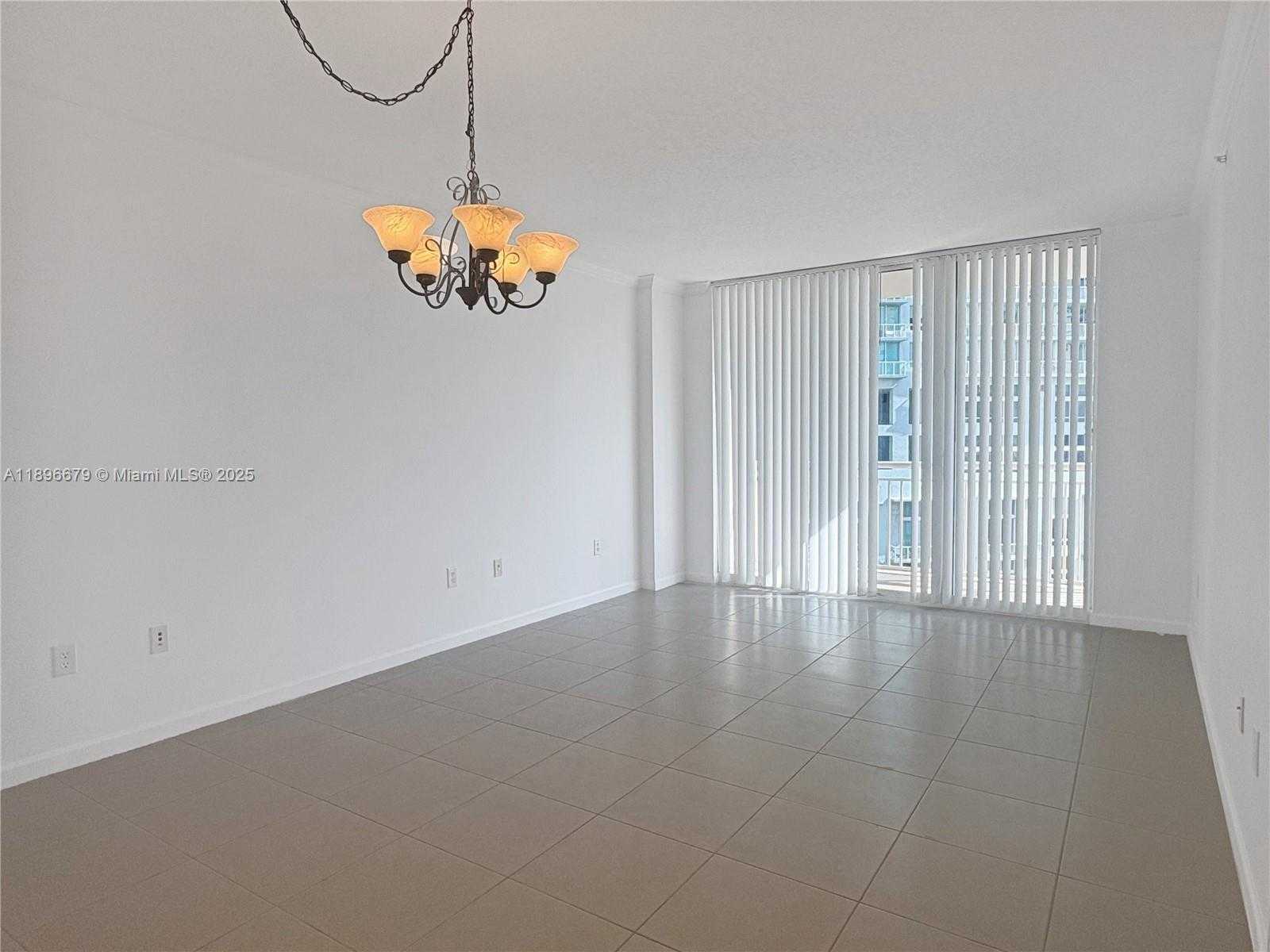 Small Image of 2000 NORTH BAYSHORE DR #1406, Miami Number 9