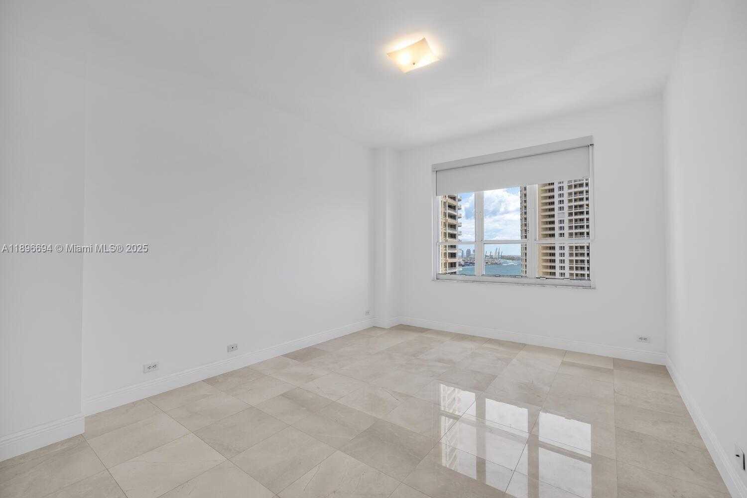 Small Image of 888 BRICKELL KEY DR #2607, Miami Number 19