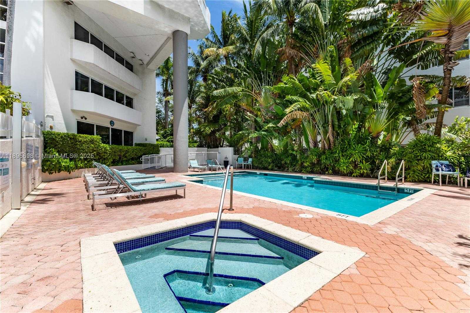 Small Image of 1621 BAY RD #906, Miami Beach Number 24