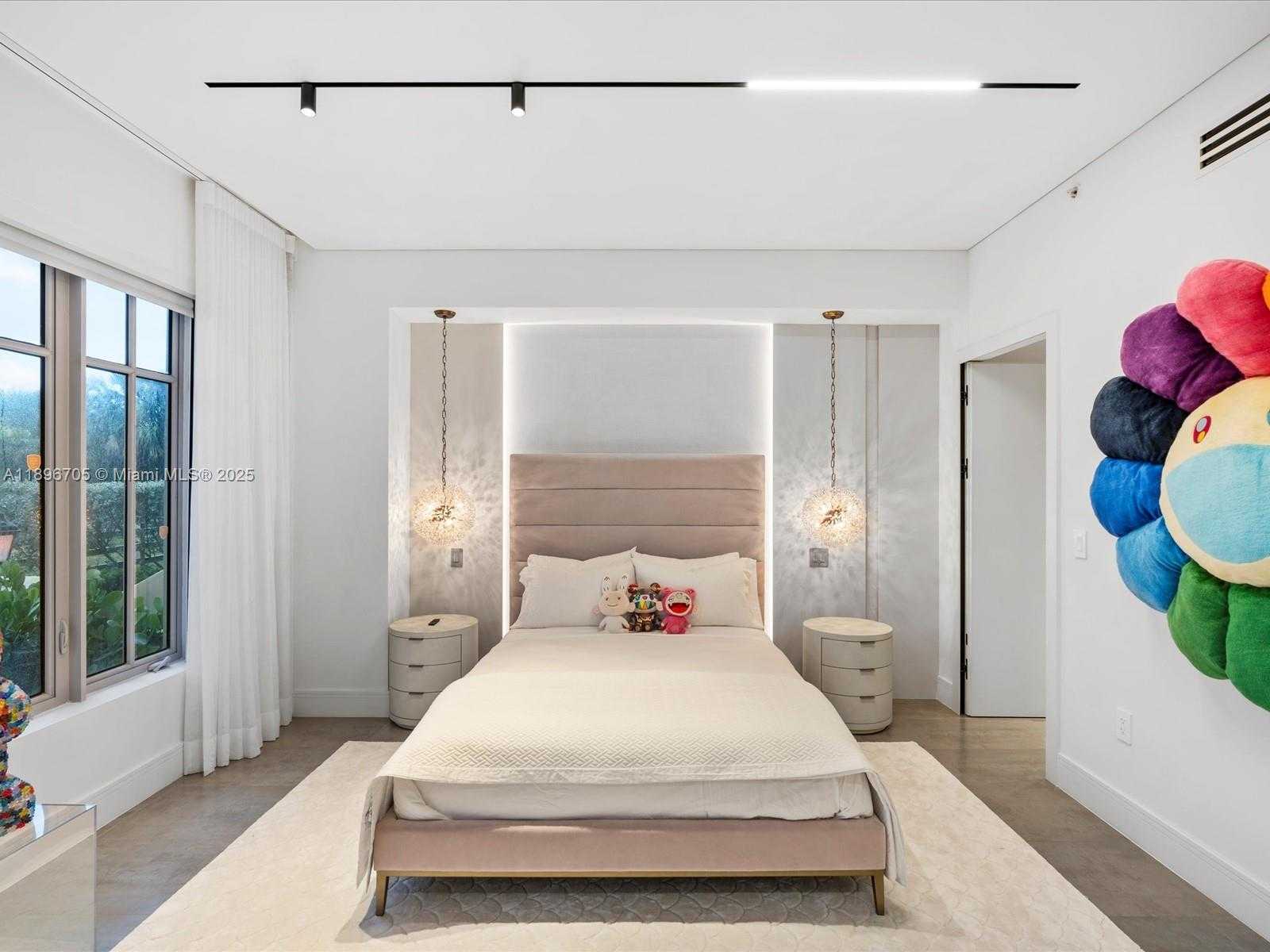 Small Image of 3501 NORTH OCEAN DR #V5, Hollywood Number 10