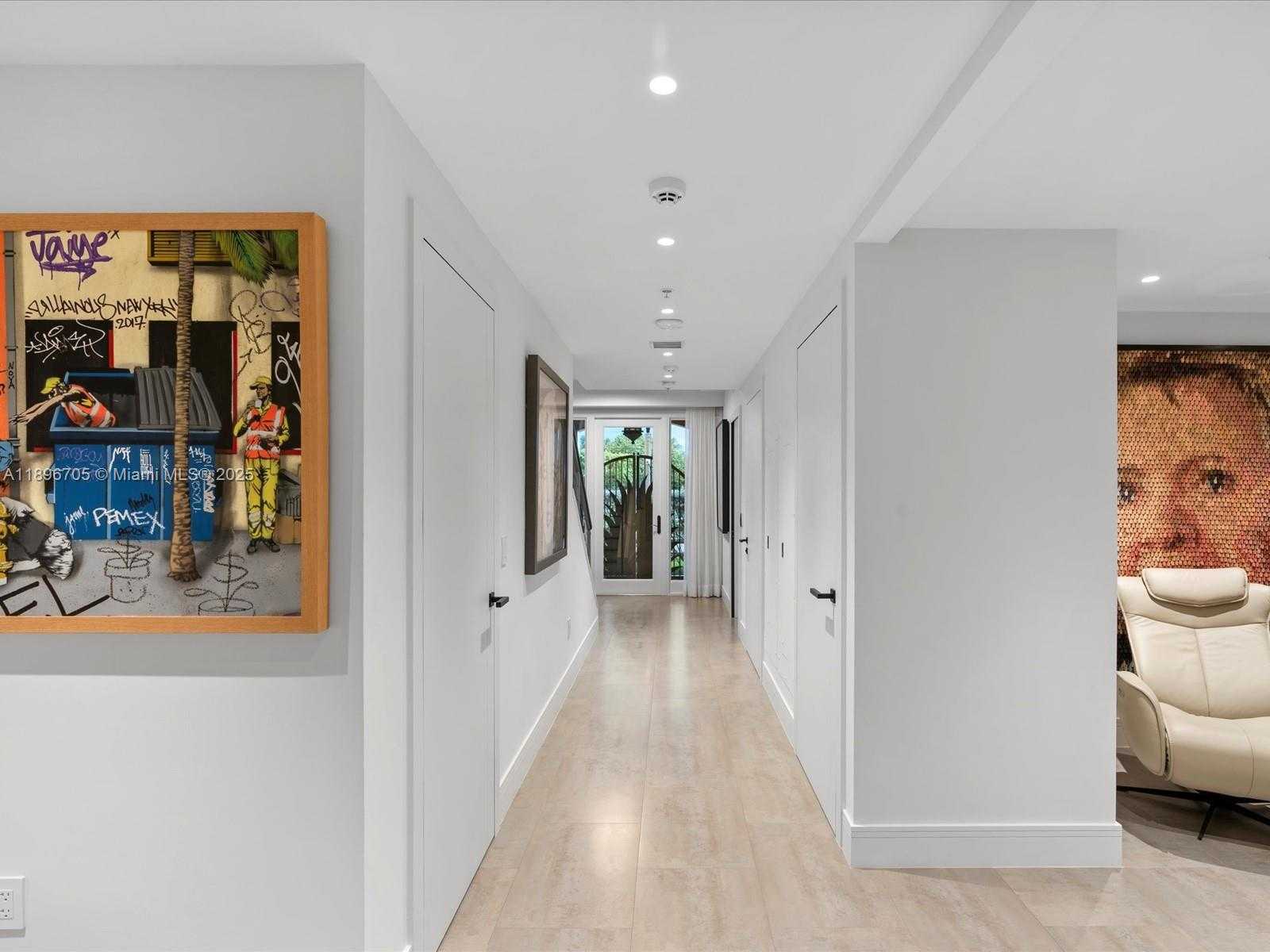 Small Image of 3501 NORTH OCEAN DR #V5, Hollywood Number 2