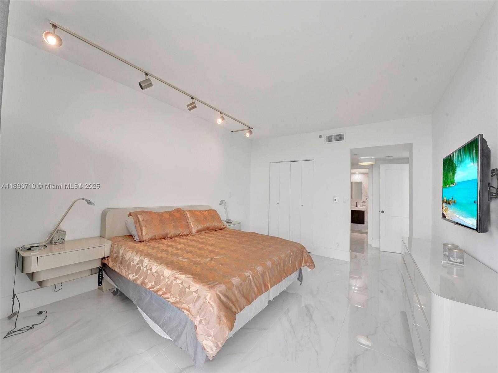 Small Image of 20281 EAST COUNTRY CLUB DR #2109, Aventura Number 18