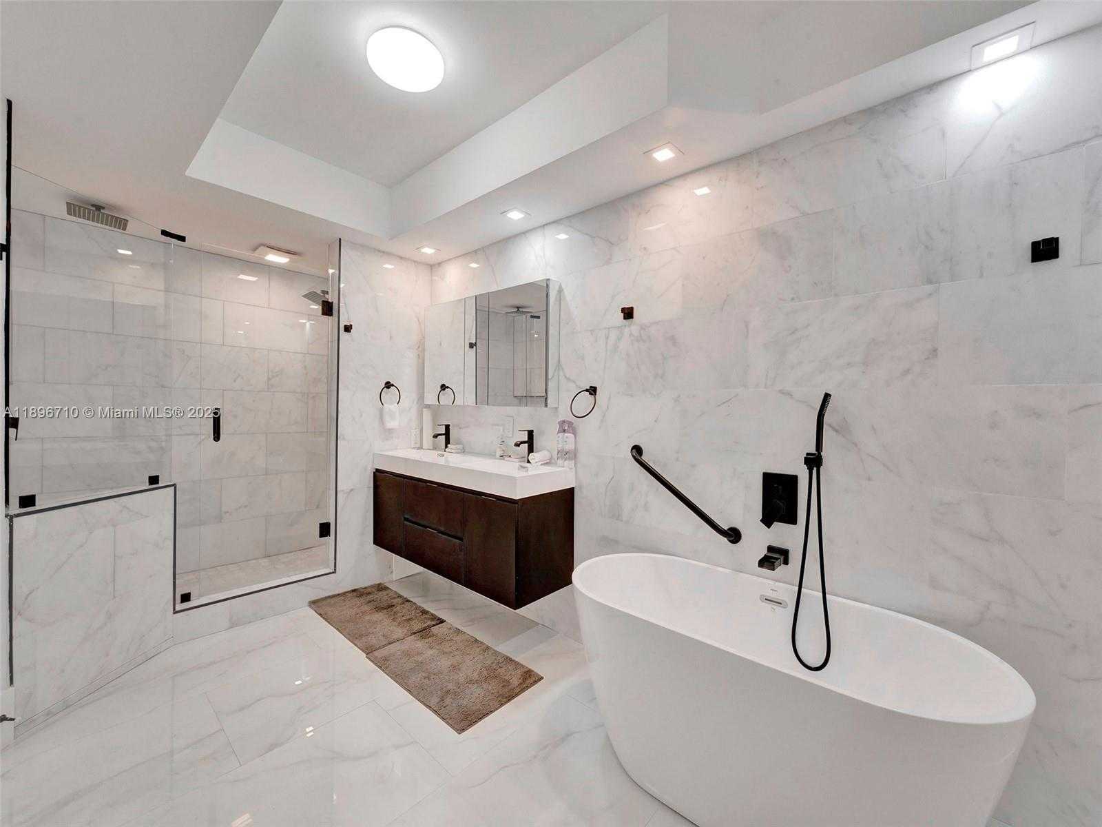 Small Image of 20281 EAST COUNTRY CLUB DR #2109, Aventura Number 20