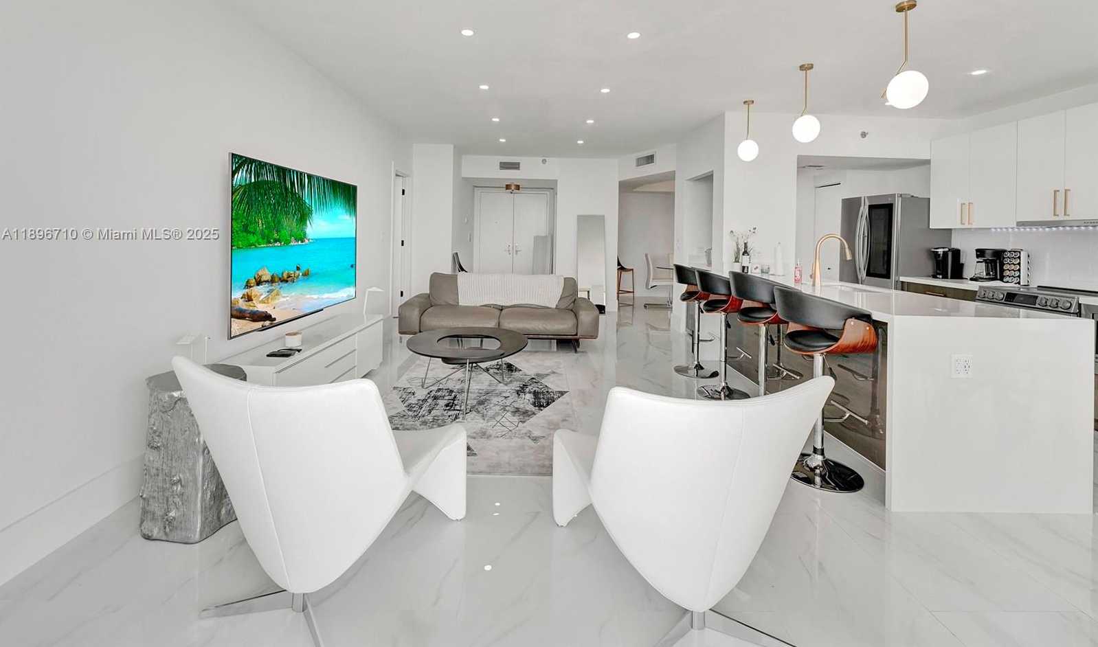 Small Image of 20281 EAST COUNTRY CLUB DR #2109, Aventura Number 3