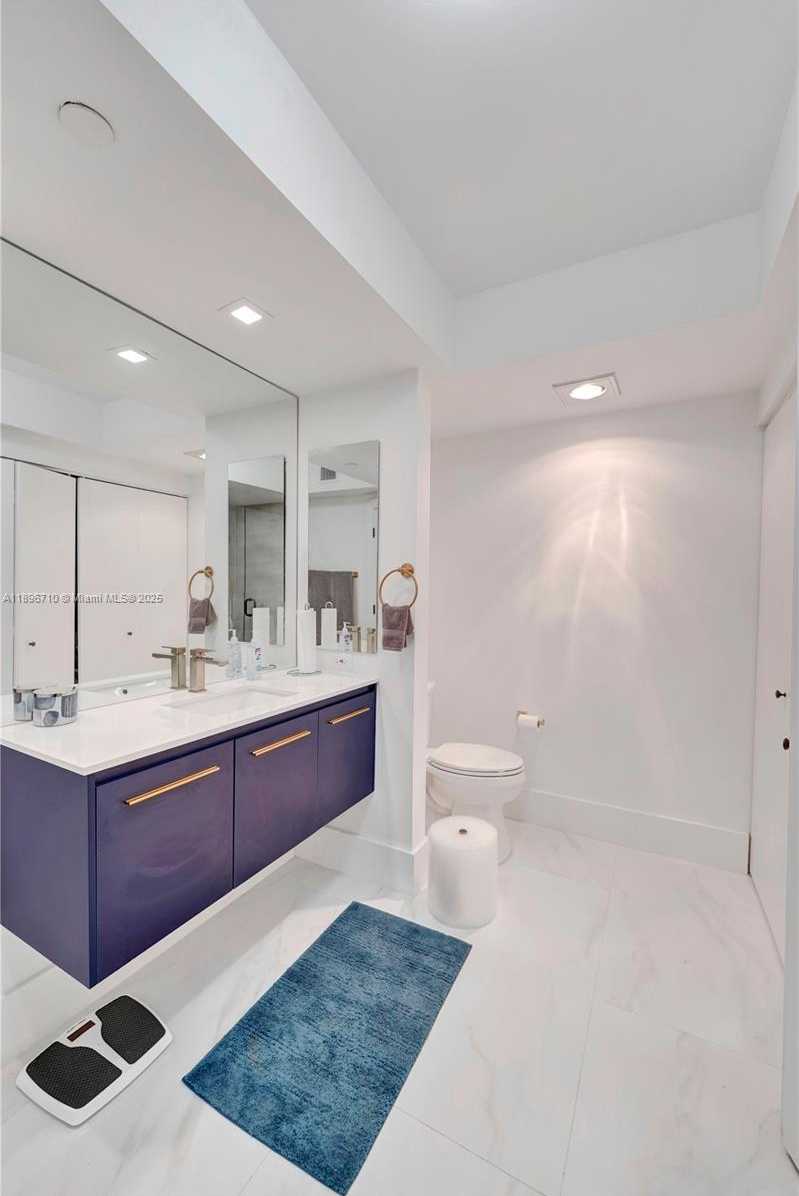 Small Image of 20281 EAST COUNTRY CLUB DR #2109, Aventura Number 32
