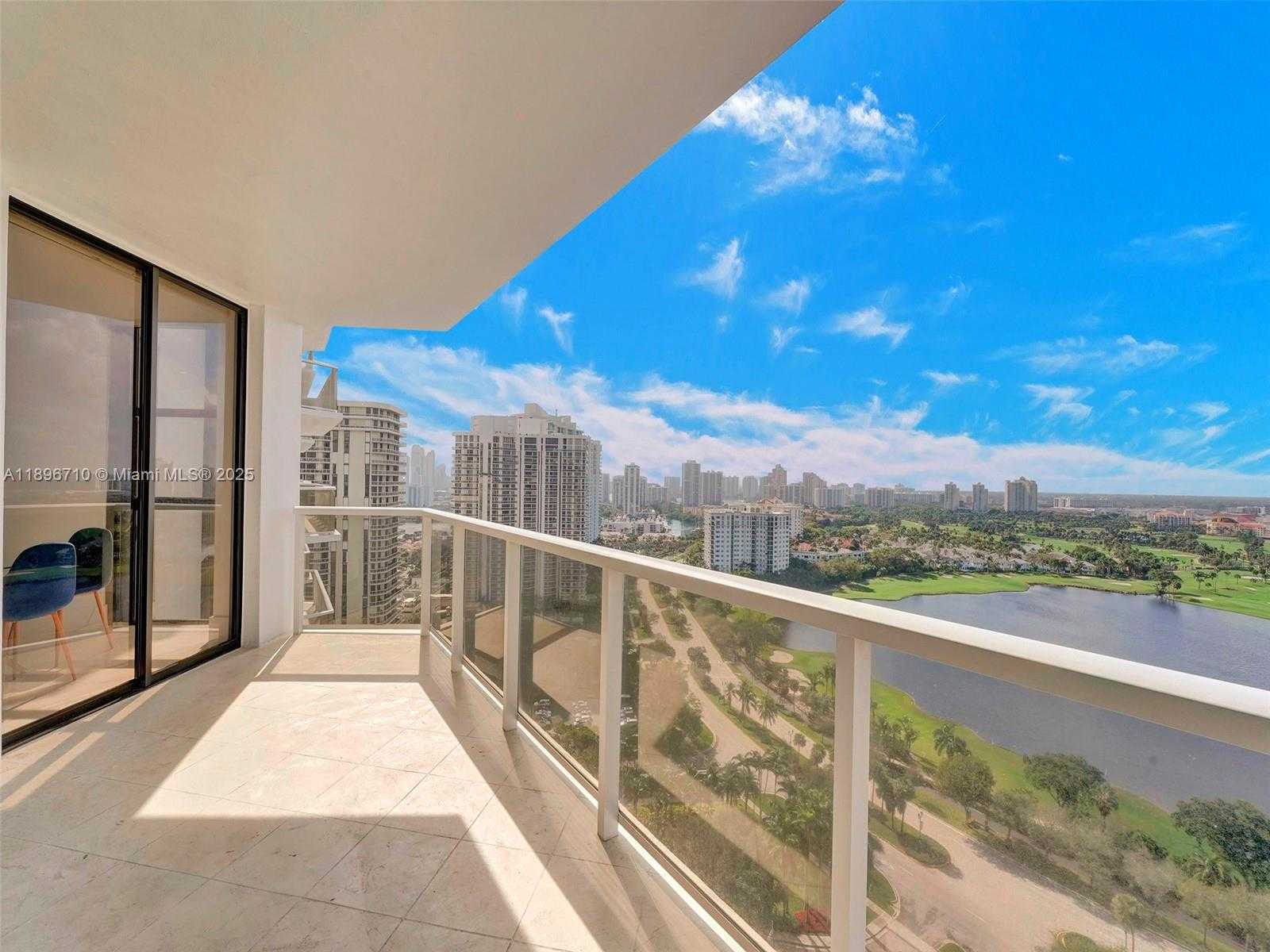 Small Image of 20281 EAST COUNTRY CLUB DR #2109, Aventura Number 37