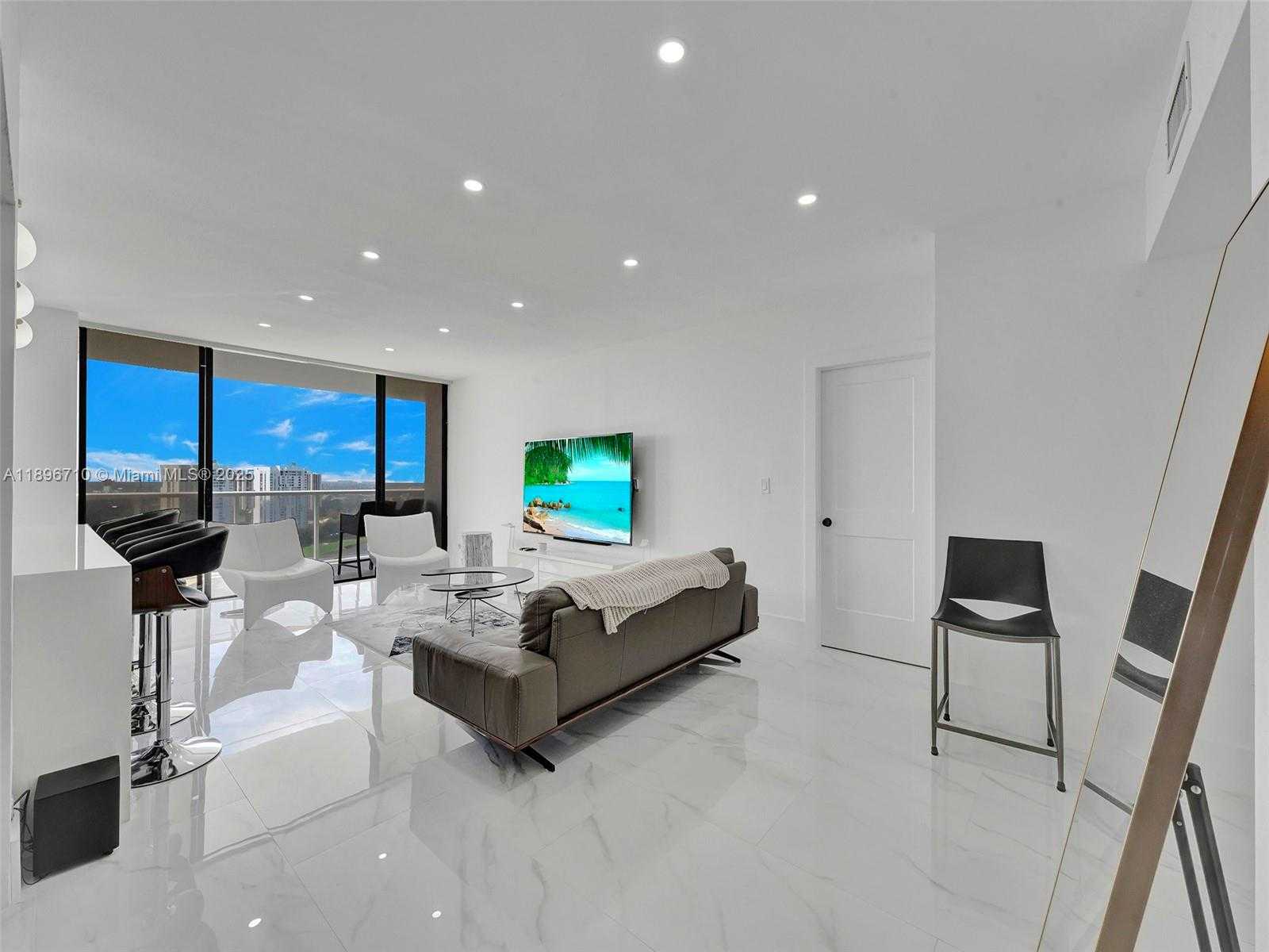 Small Image of 20281 EAST COUNTRY CLUB DR #2109, Aventura Number 6