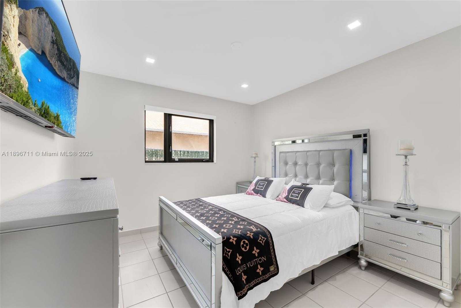 Small Image of 1417 SOUTH WEST 139TH AVE #1417, Miami Number 12
