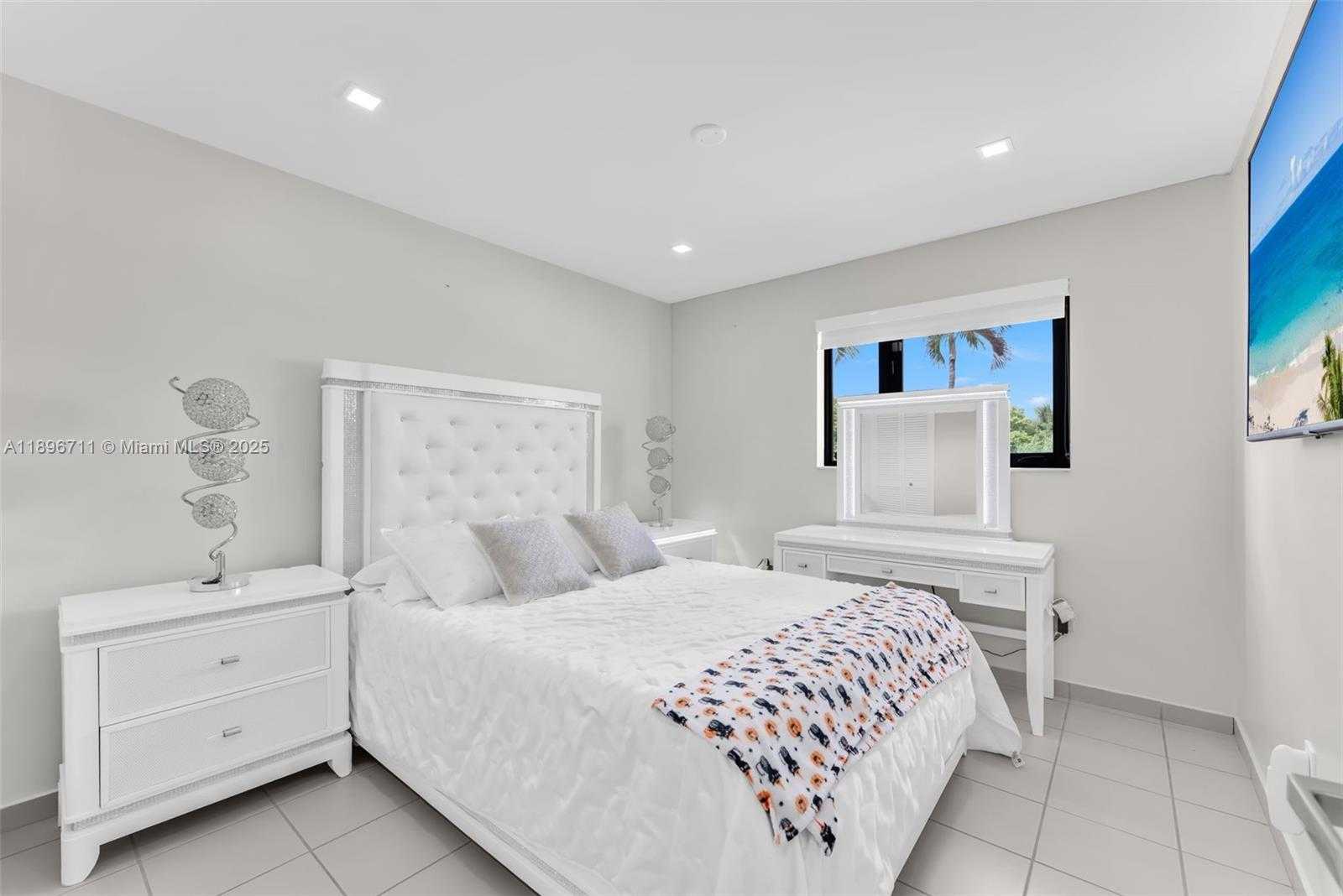 Small Image of 1417 SOUTH WEST 139TH AVE #1417, Miami Number 14