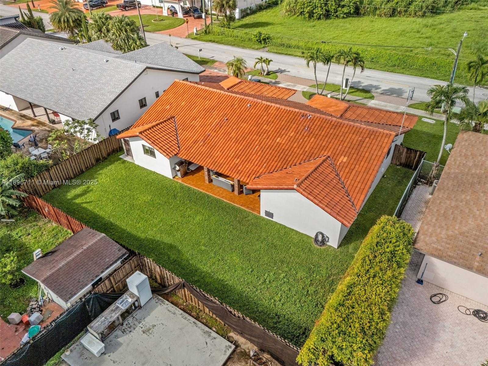 Small Image of 1417 SOUTH WEST 139TH AVE #1417, Miami Number 27