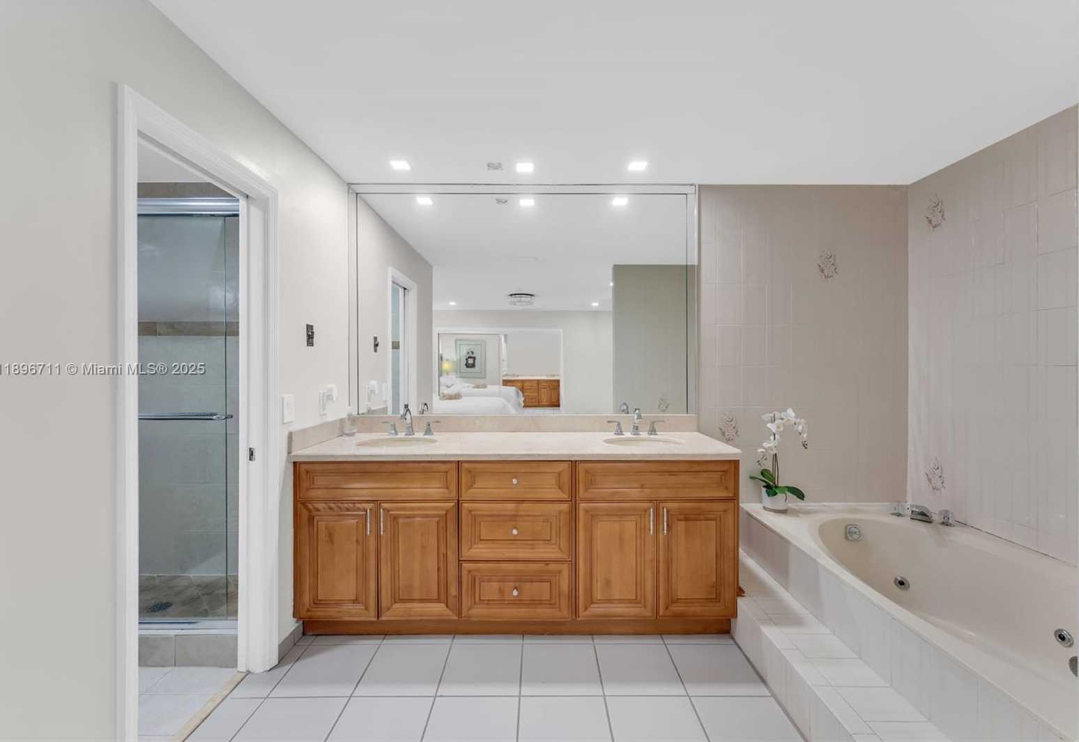 Small Image of 1417 SOUTH WEST 139TH AVE #1417, Miami Number 9