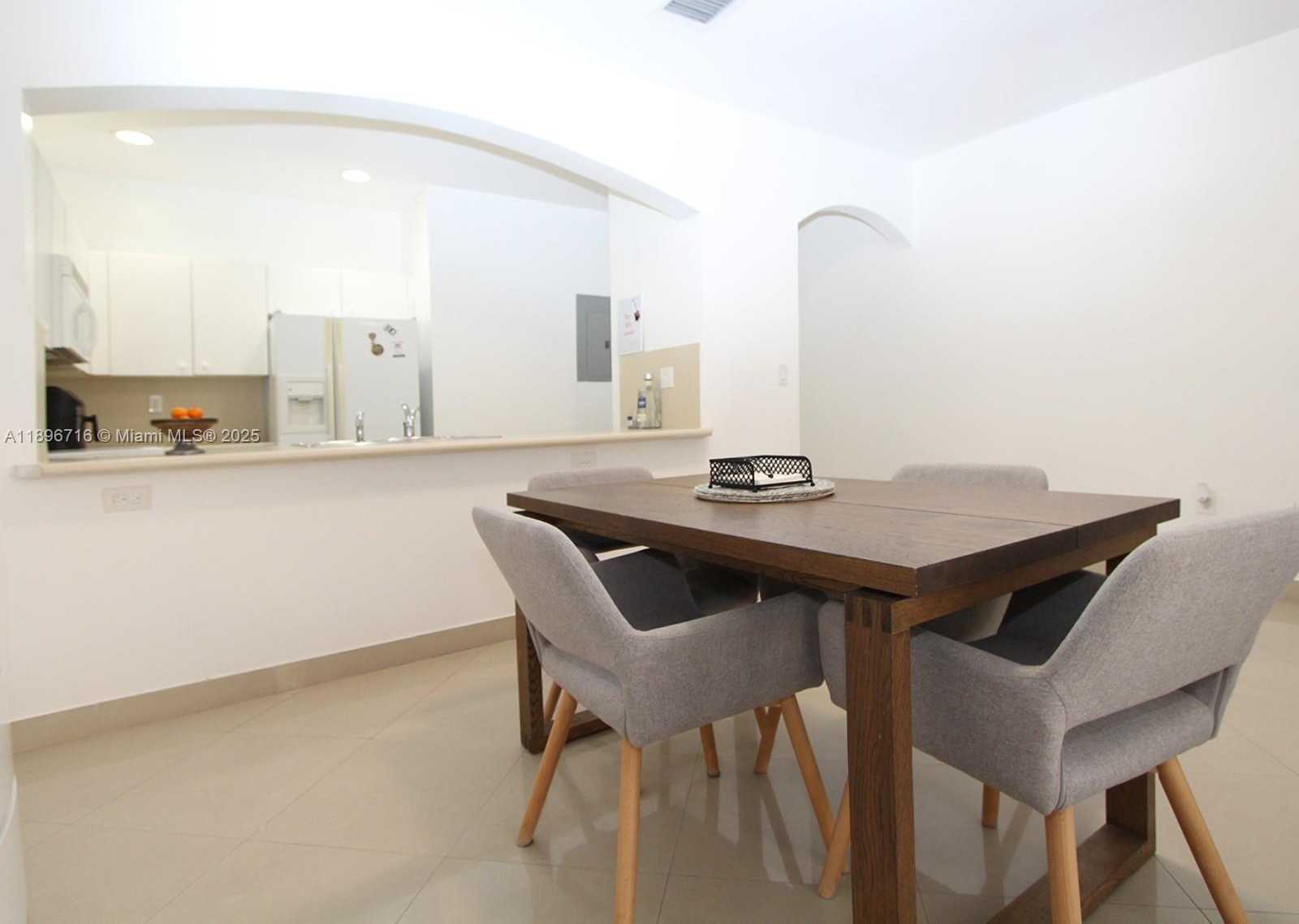 Small Image of 5755 NORTH WEST 115TH CT #110, Doral Number 14