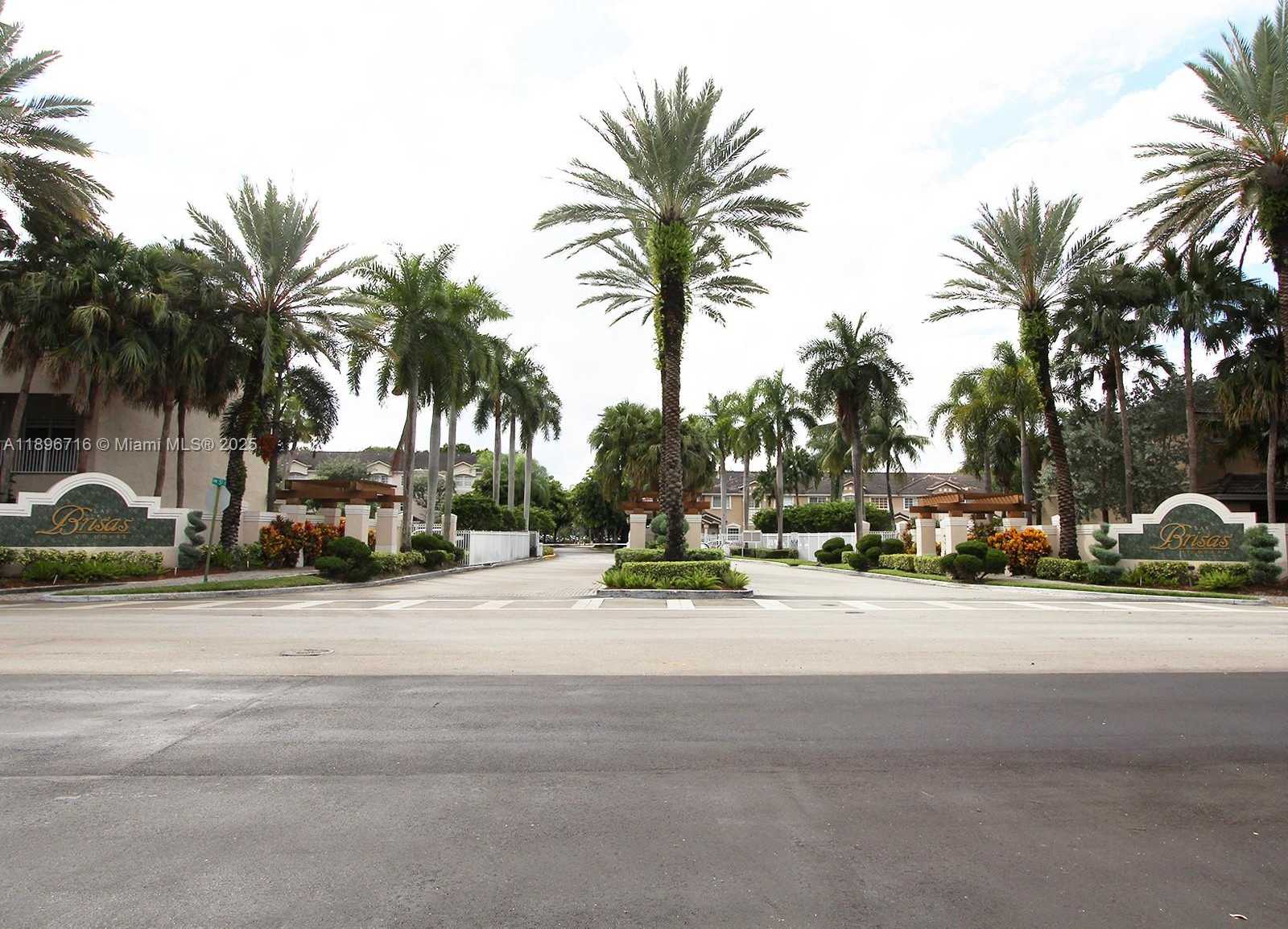 Small Image of 5755 NORTH WEST 115TH CT #110, Doral Number 2