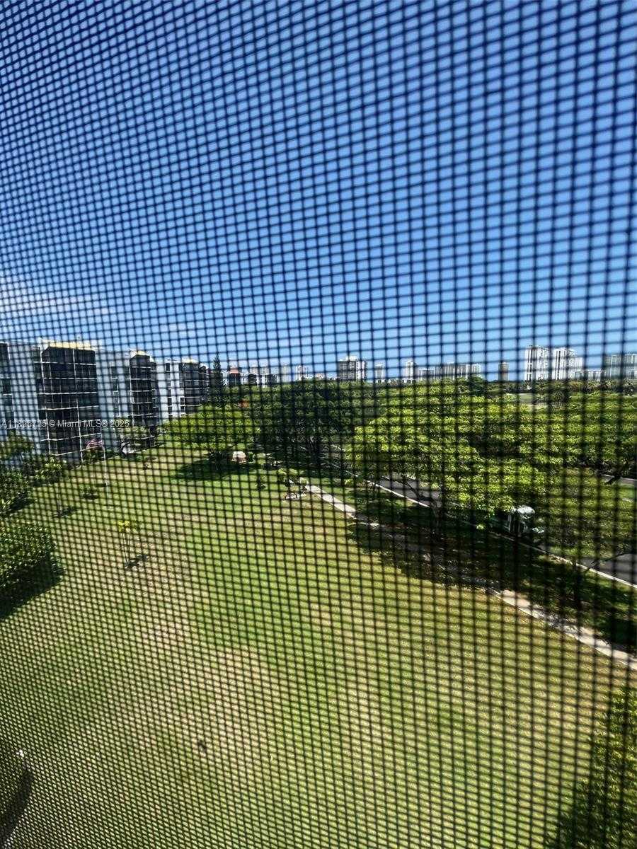 Small Image of 20400 WEST COUNTRY CLUB DR #608, Aventura Number 15