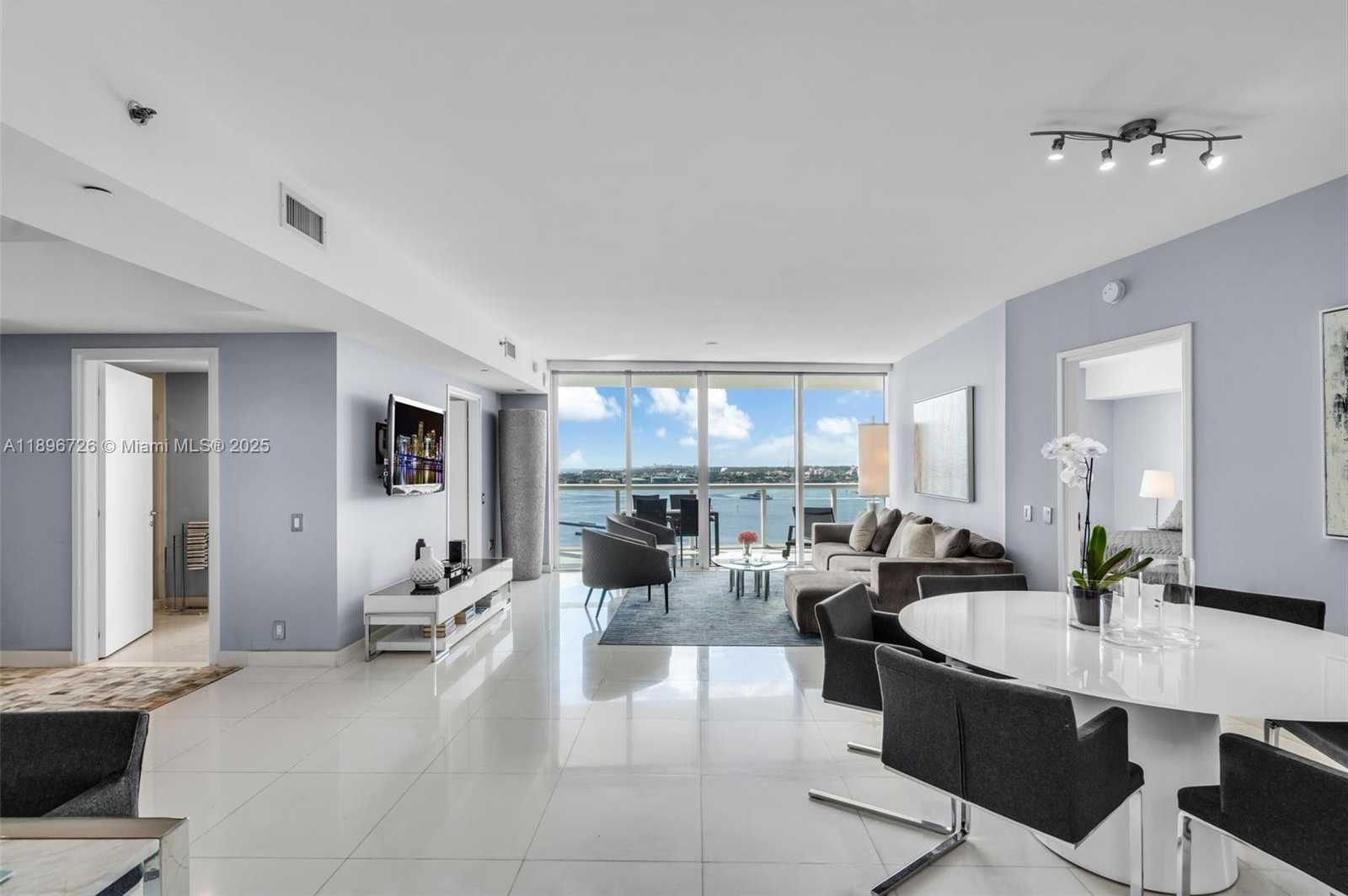 Small Image of 450 ALTON RD #1205, Miami Beach Number 2