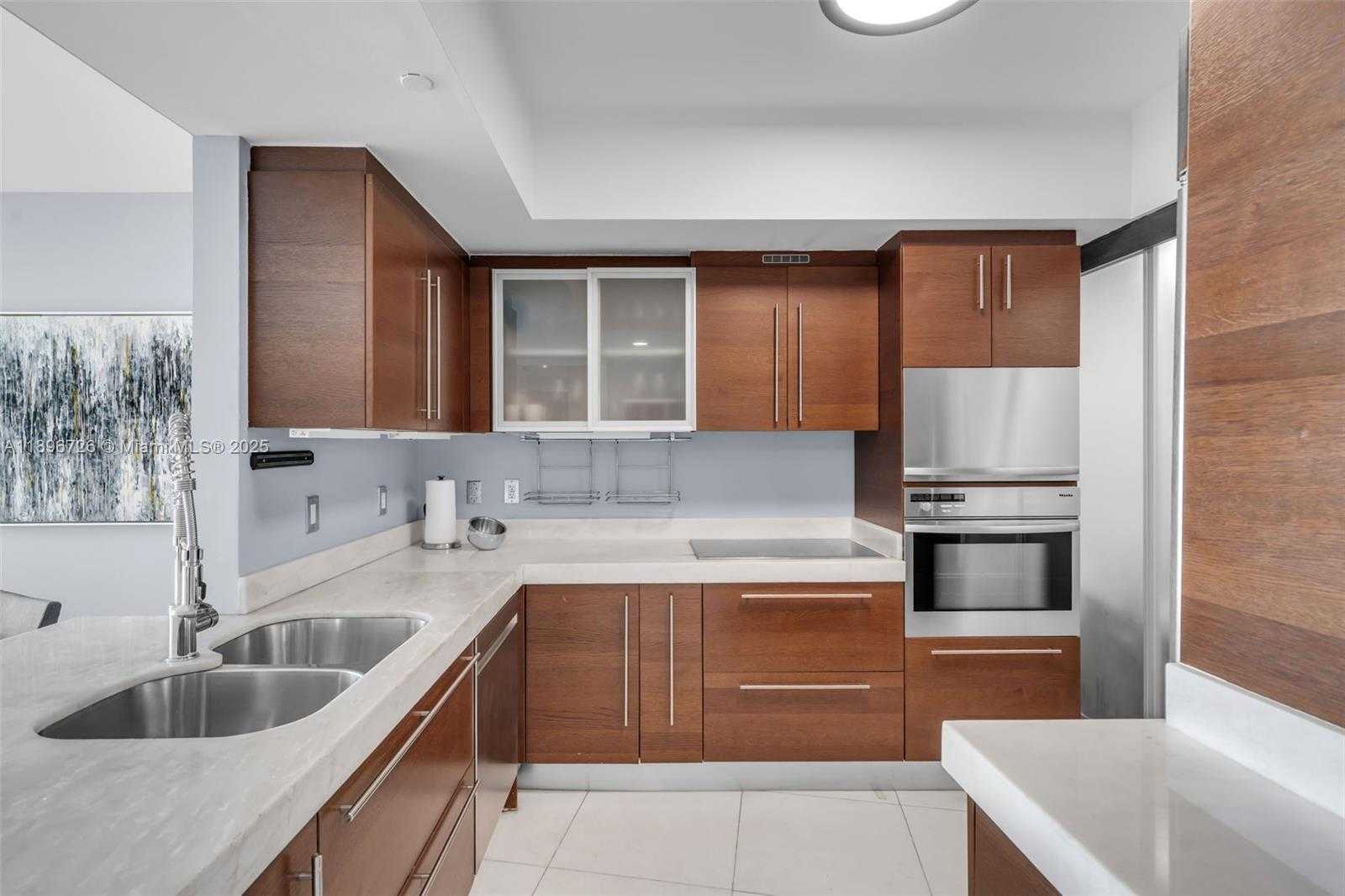 Small Image of 450 ALTON RD #1205, Miami Beach Number 9